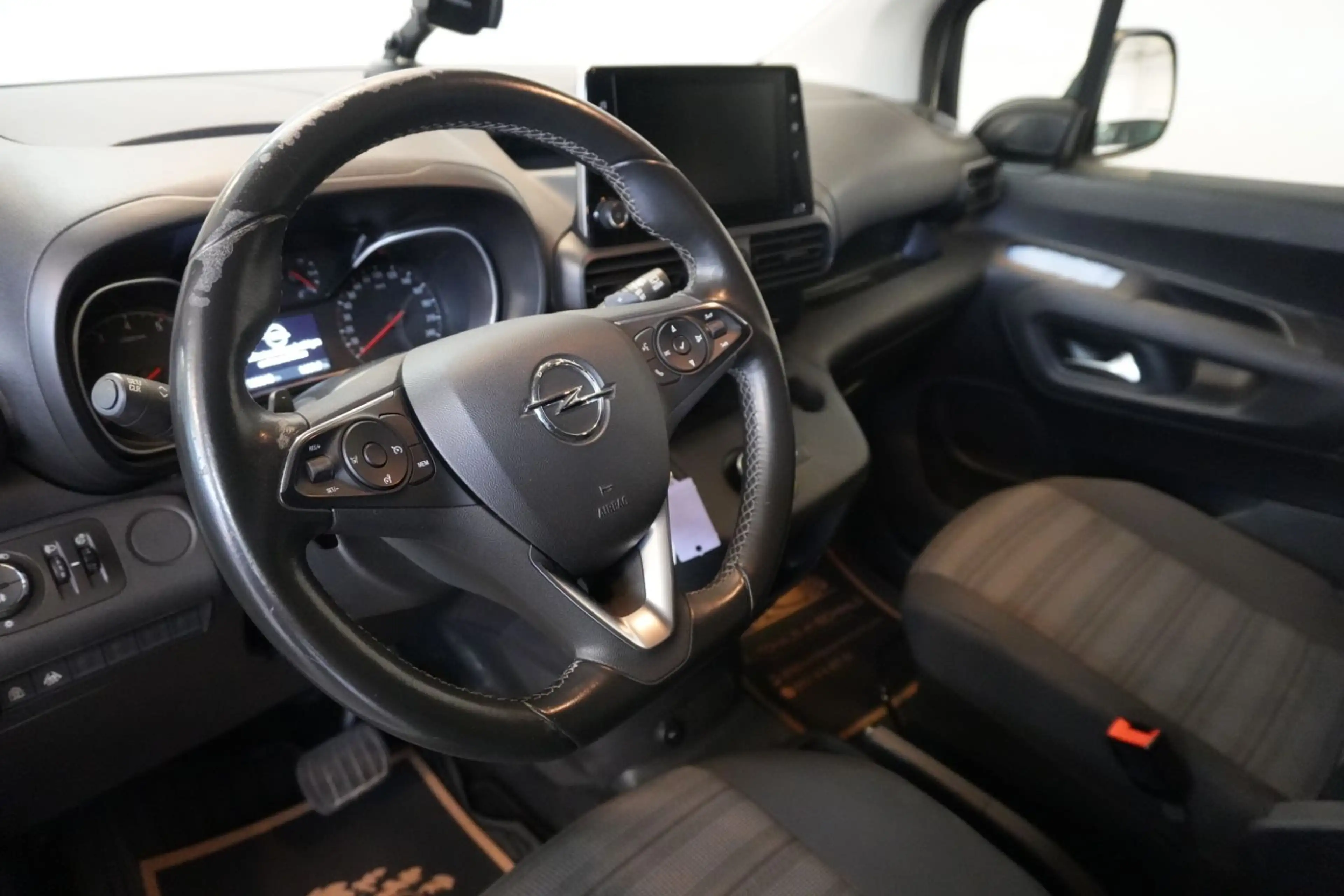 Opel Combo Life XL Edition 1.5 CDTI 7-Sitzer Auto Kam — photo 10