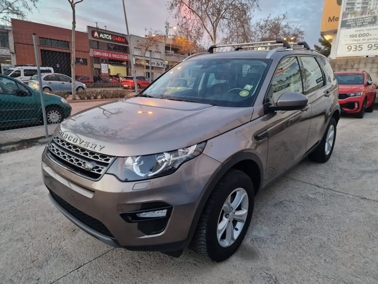 Land Rover Discovery Sport 2.0TD4 HSE 4x4 Aut. 150 Brown - 1