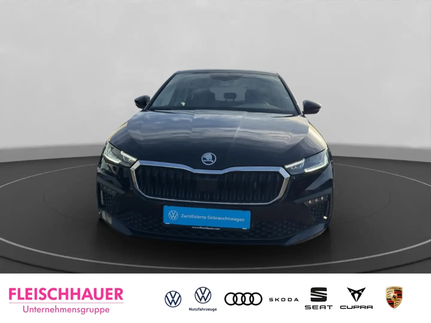 Skoda Scala Selection TSI DSG AHK schwenk Travelass ACC HOD VC Schwarz - 2