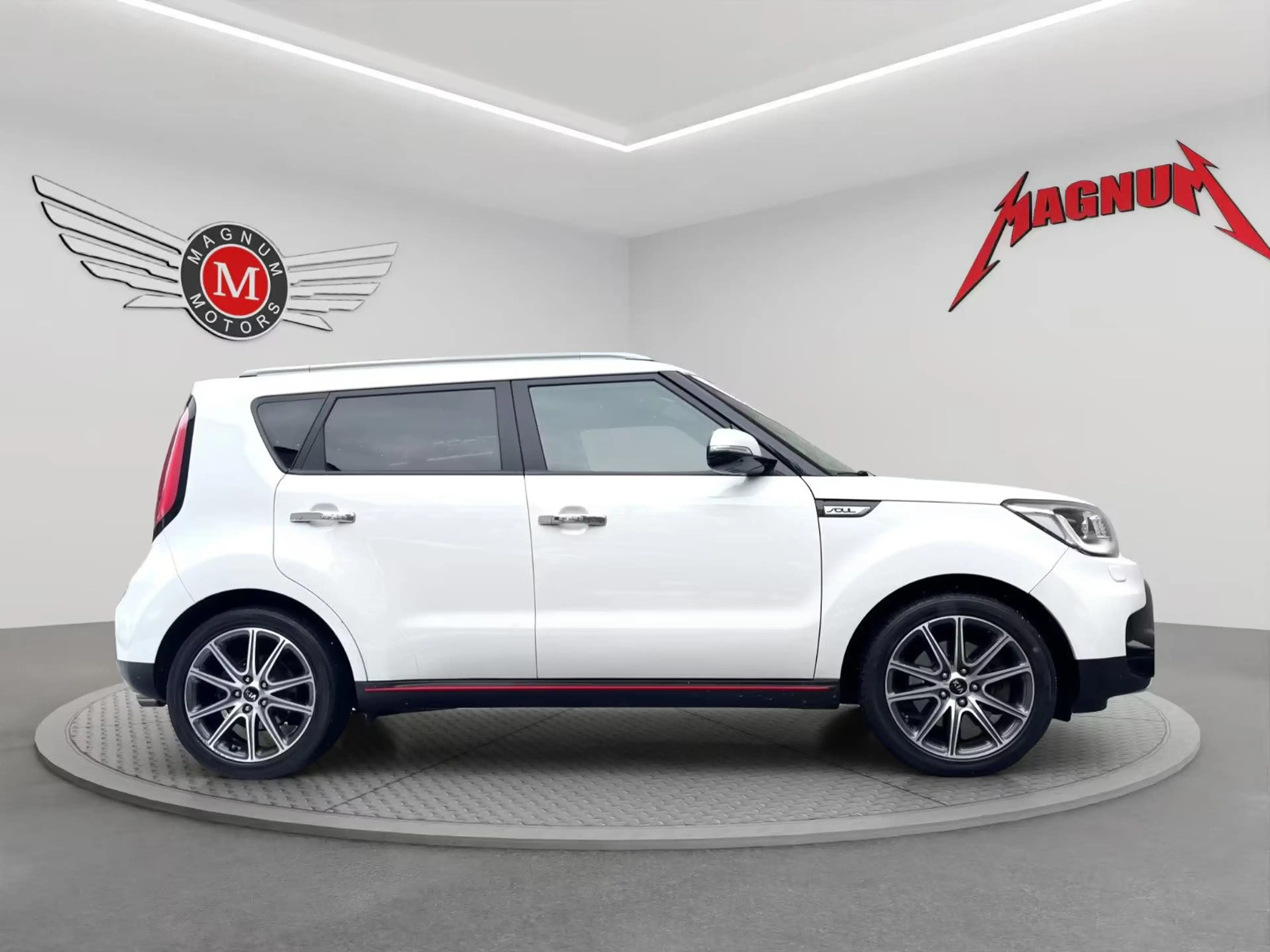 Kia Soul SOUL 1.6 TGDi TURBO *Aut.*Navi*Bi-Xenon*Temp.* — photo 6