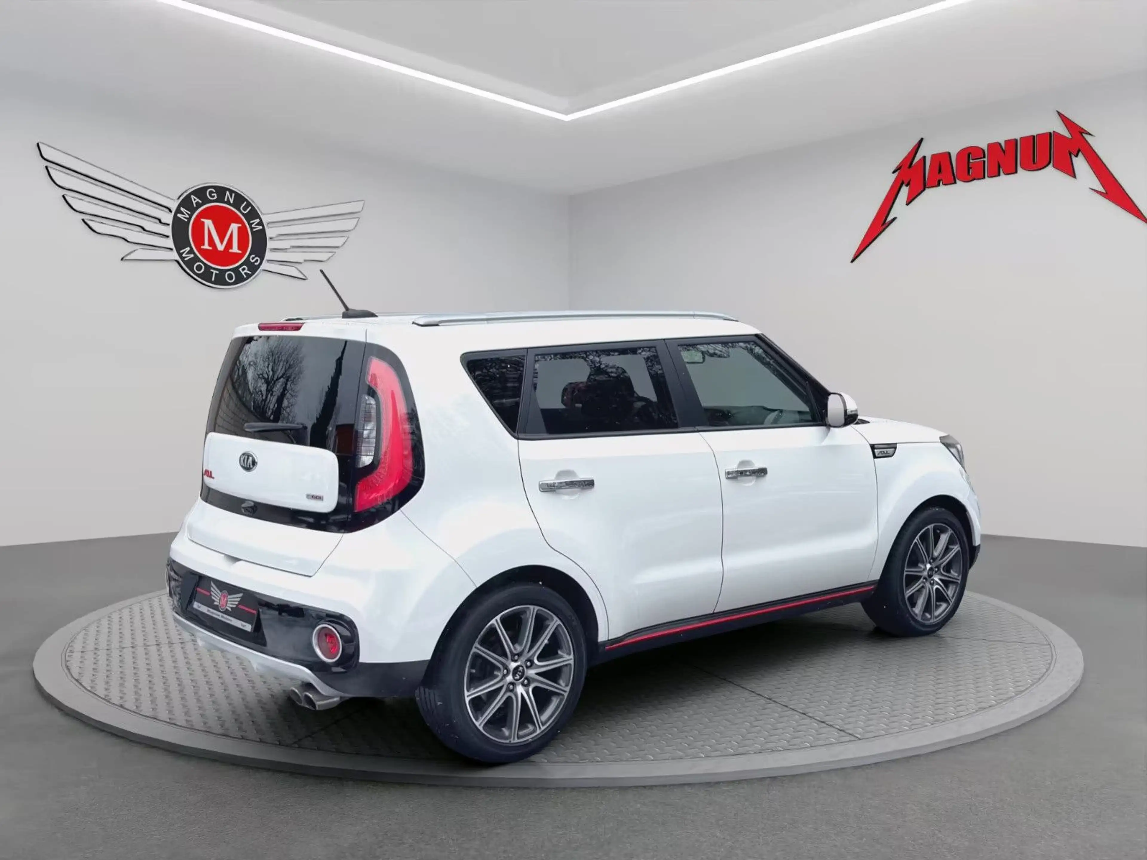 Kia Soul SOUL 1.6 TGDi TURBO *Aut.*Navi*Bi-Xenon*Temp.* — photo 4