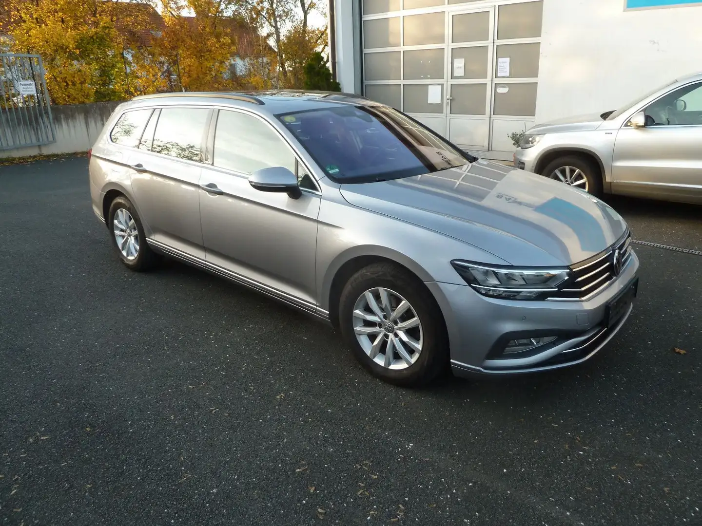 Volkswagen Passat Variant 2,0 TDI DSG Business PANORAMADACH Plateado - 1