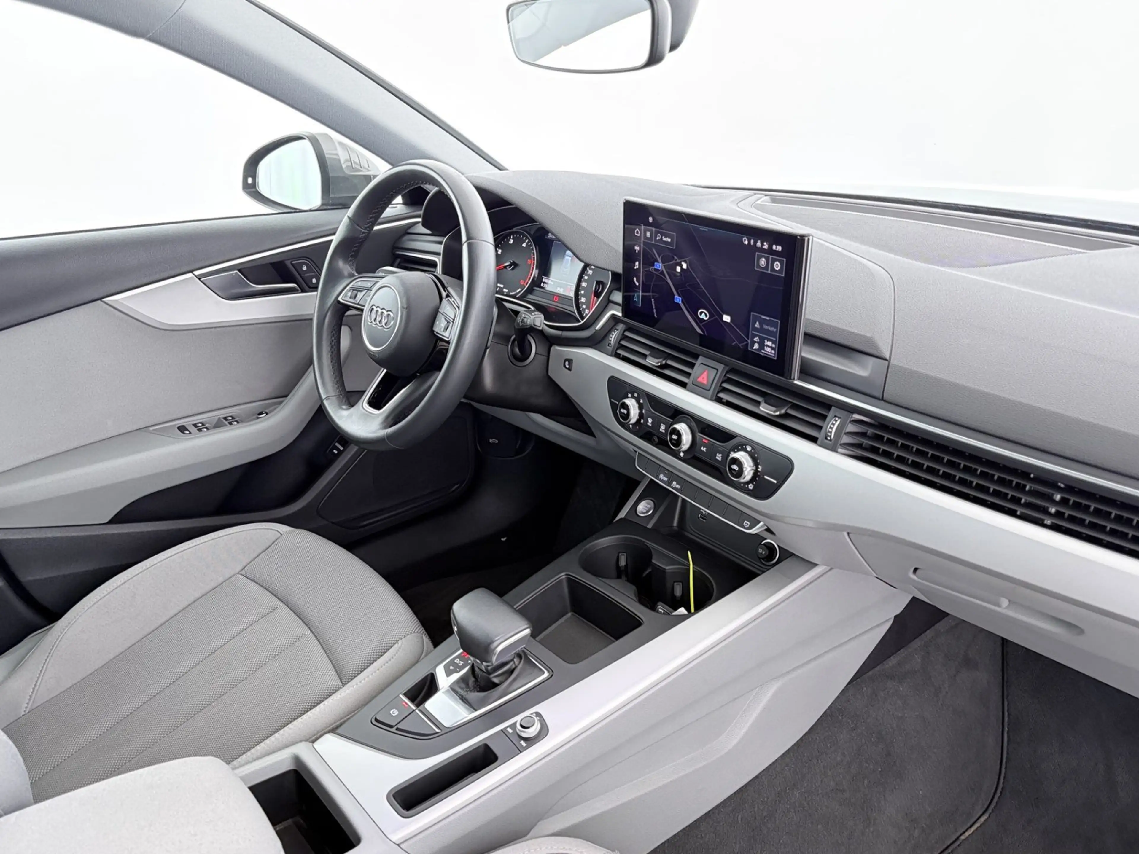 Audi A4 Avant 30 TDI Aut LED NAVI TEMPOMAT KLIMA PDC — photo 14
