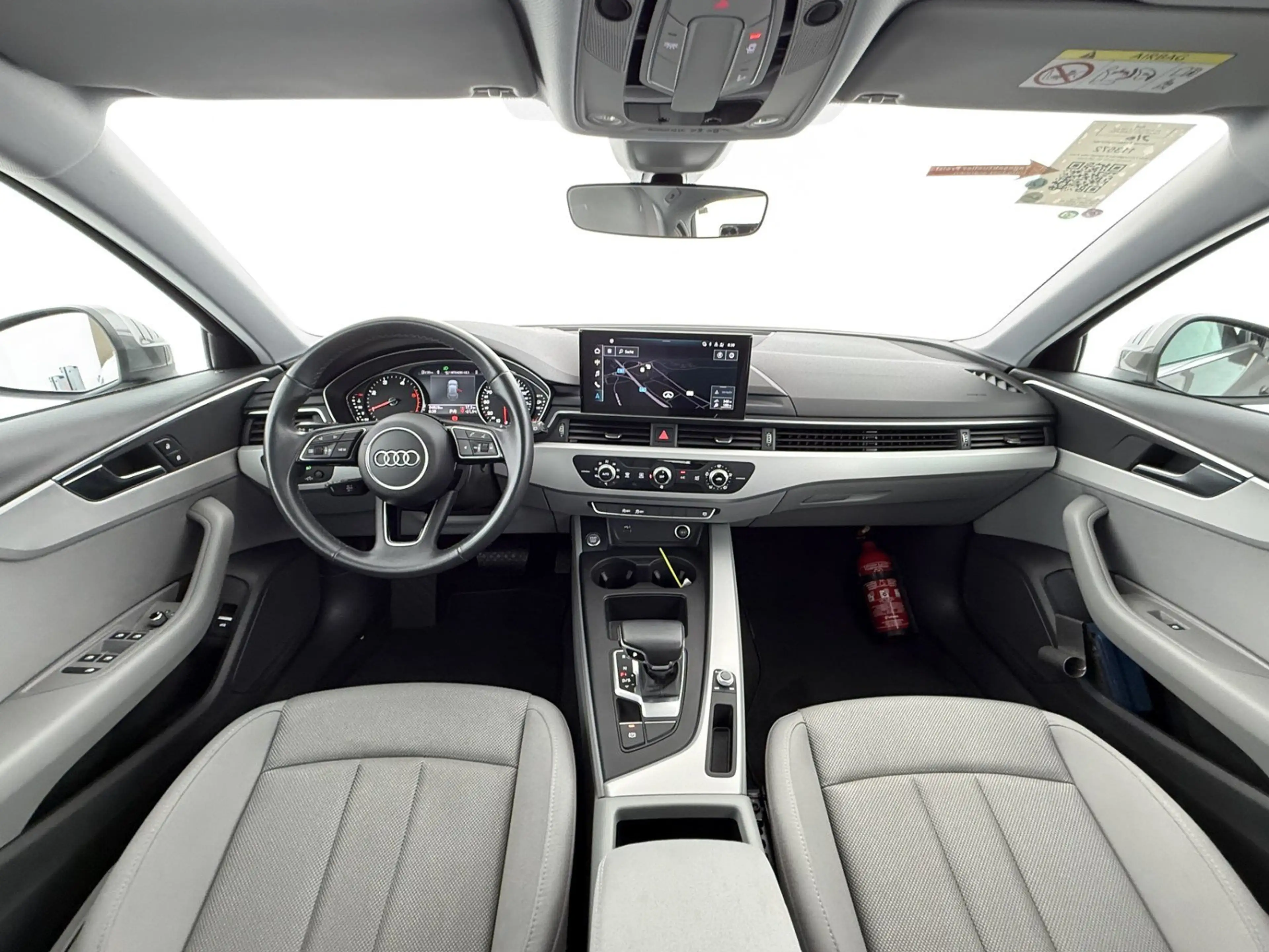 Audi A4 Avant 30 TDI Aut LED NAVI TEMPOMAT KLIMA PDC — photo 13