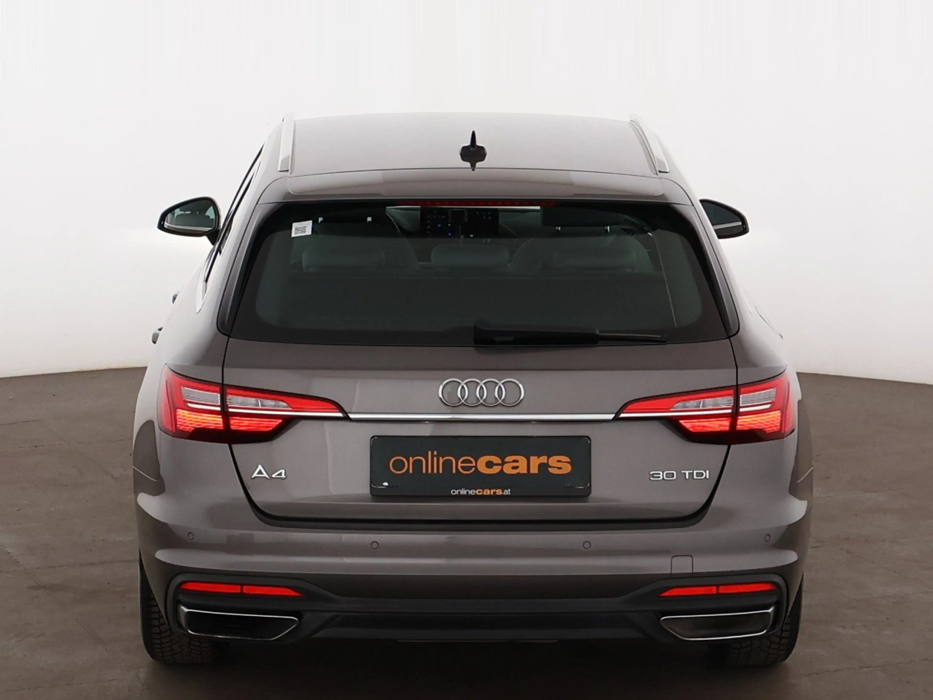 Audi A4 Avant 30 TDI Aut LED NAVI TEMPOMAT KLIMA PDC — photo 7