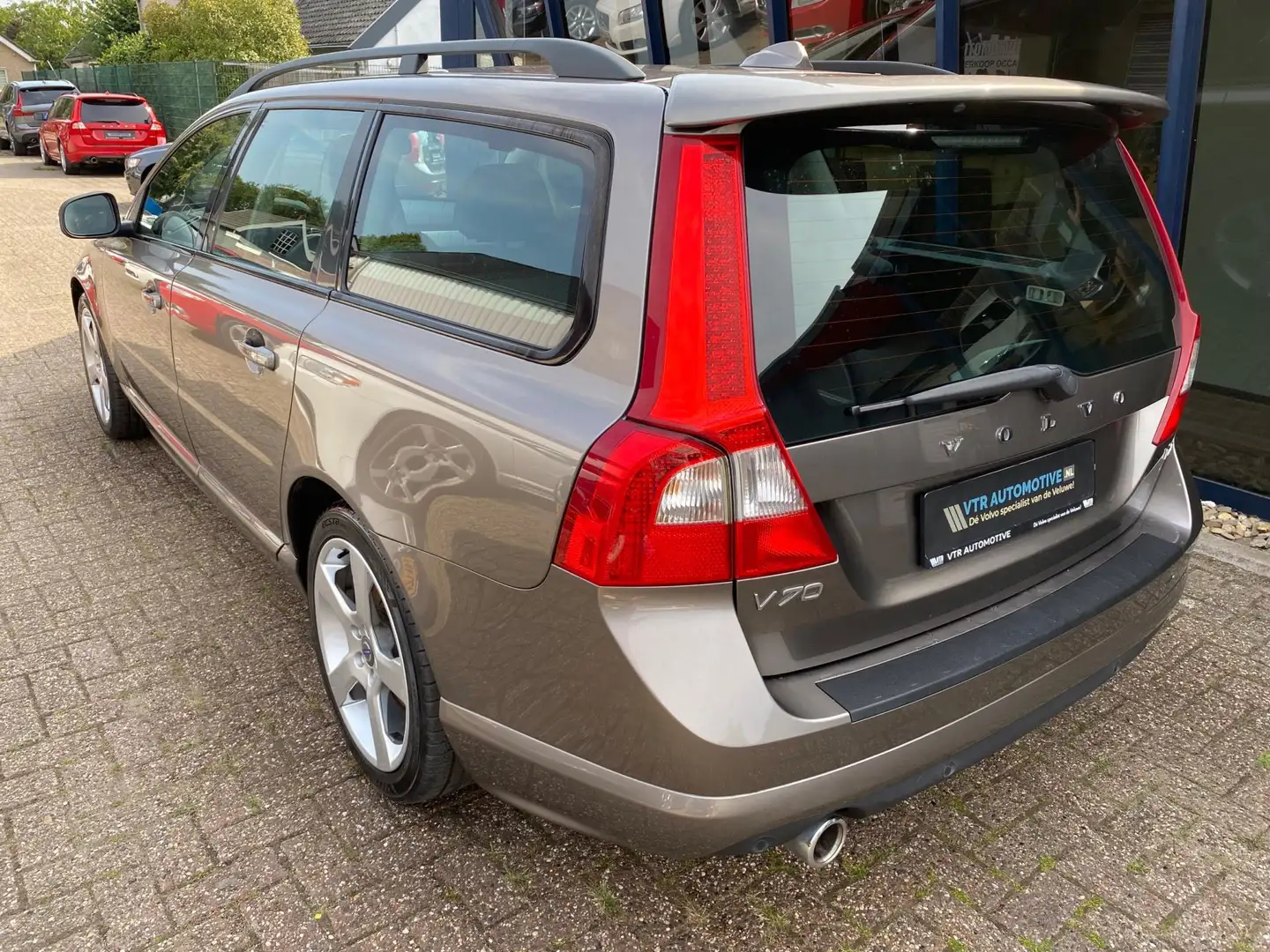 Volvo V70 1.6 T4 R-Design 180PK & 94.000KM!!!! Grijs - 2