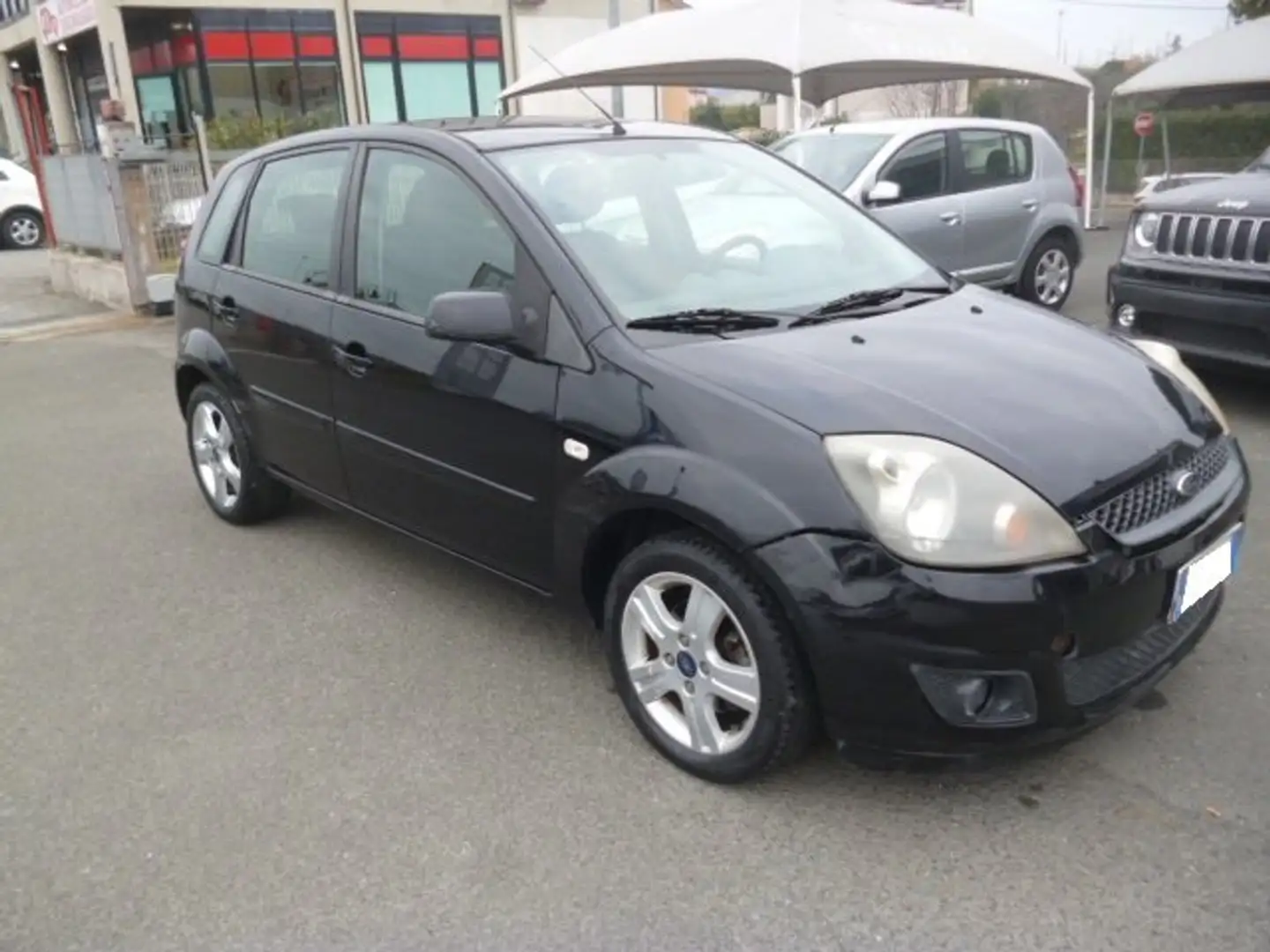 Ford Fiesta Fiesta 5p 1.4 tdci Zwart - 1