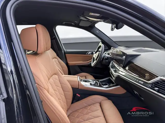BMW X5 view 12
