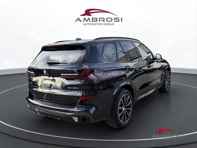 BMW X5 view 3