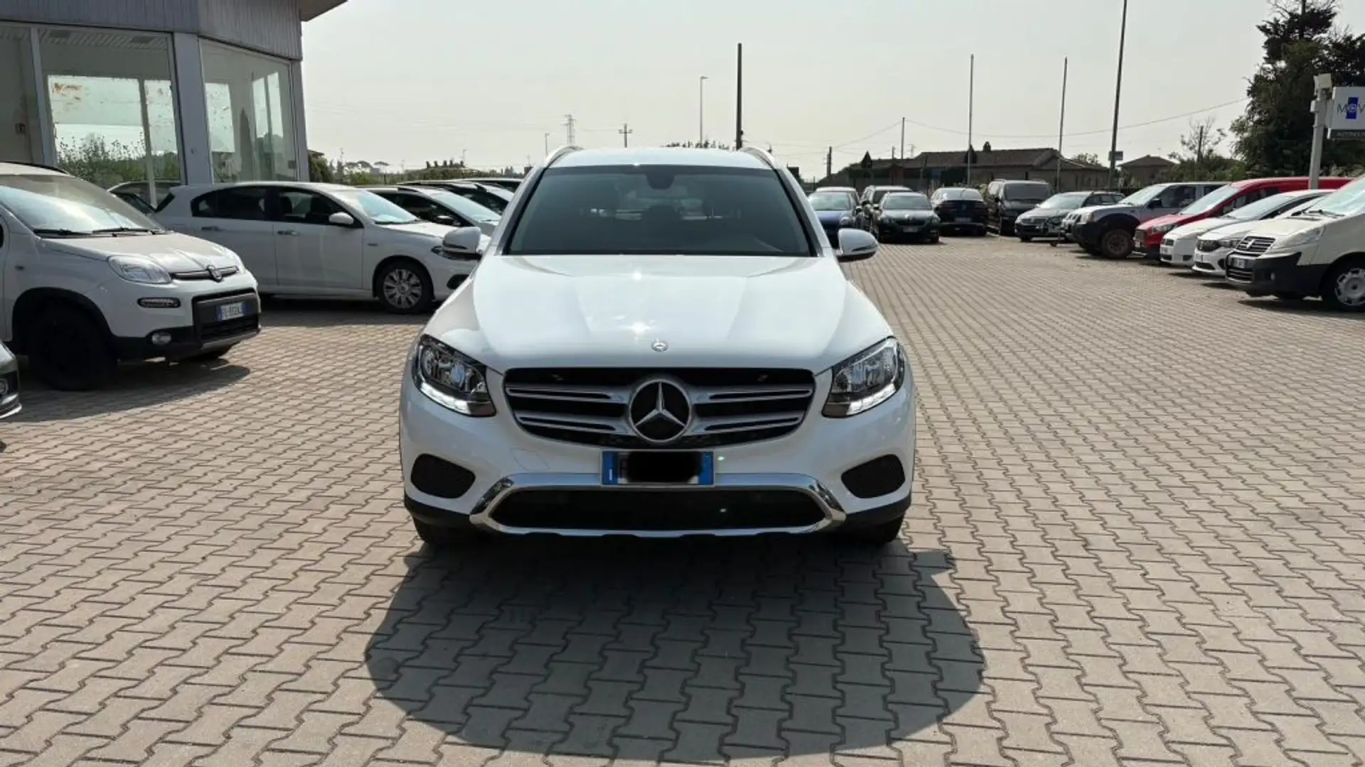 Mercedes-Benz GLC 220 d 4Matic Business White - 1