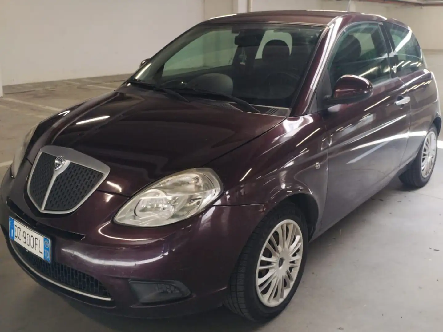 Lancia Ypsilon Ypsilon II 2007 1.4 8v Argento ecochic Gpl Violet - 1