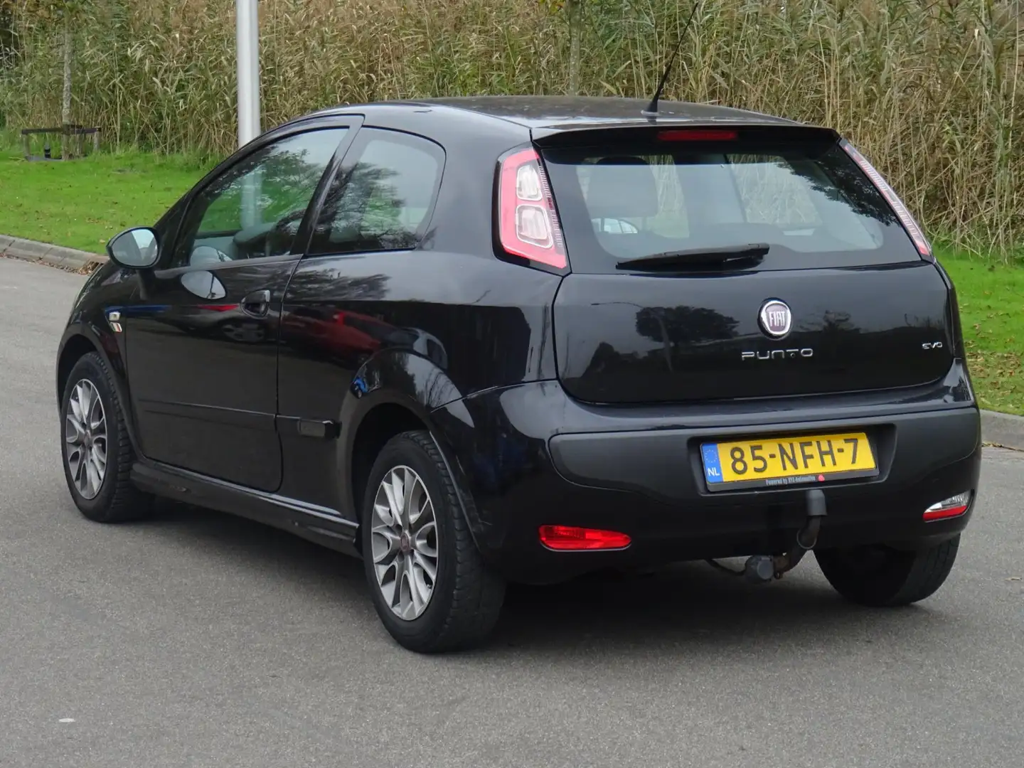 Fiat Punto Evo 1.3 M-Jet Dynamic BJ2010 NAP/AIRCO/CRUISE/APK Zwart - 2