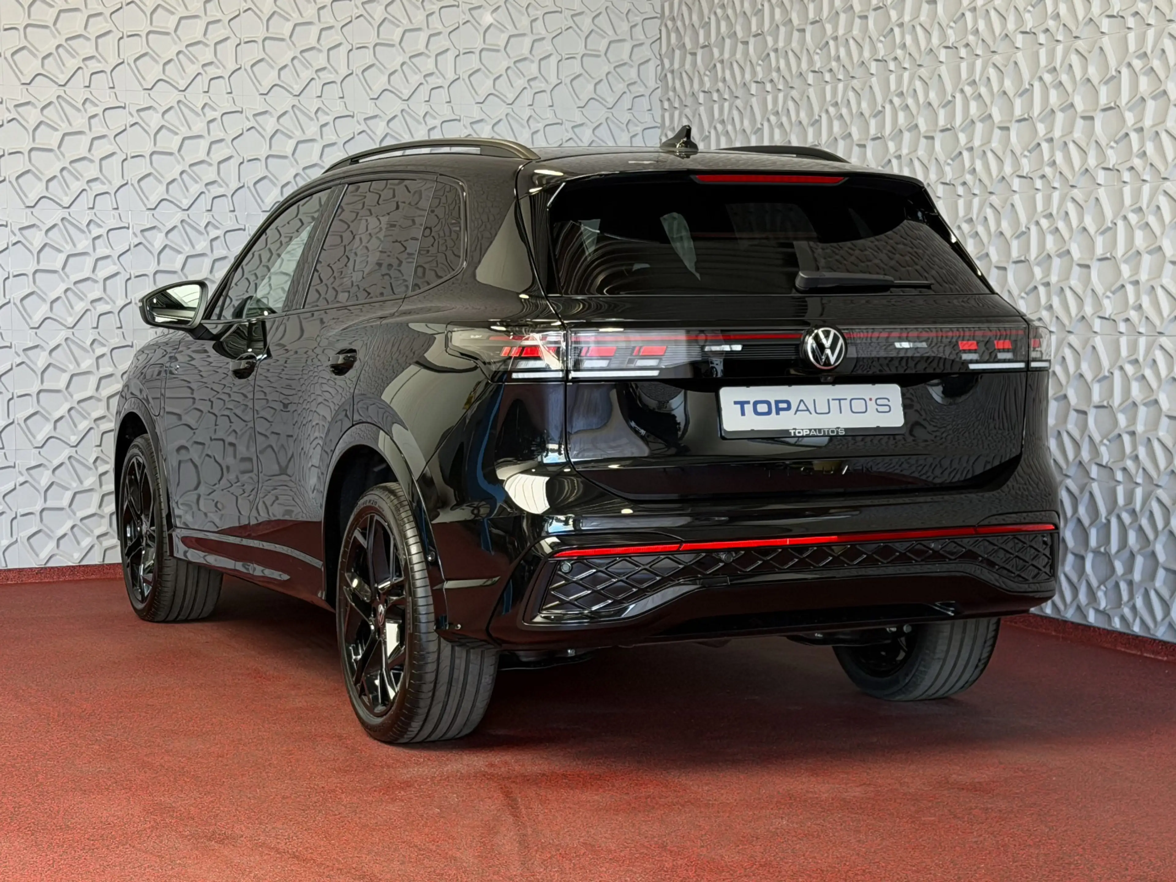 Volkswagen Tiguan 1.5 eHYBRID 272 PK NW AUTO R-LINE VW.TREKHAAK BLAC — photo 2