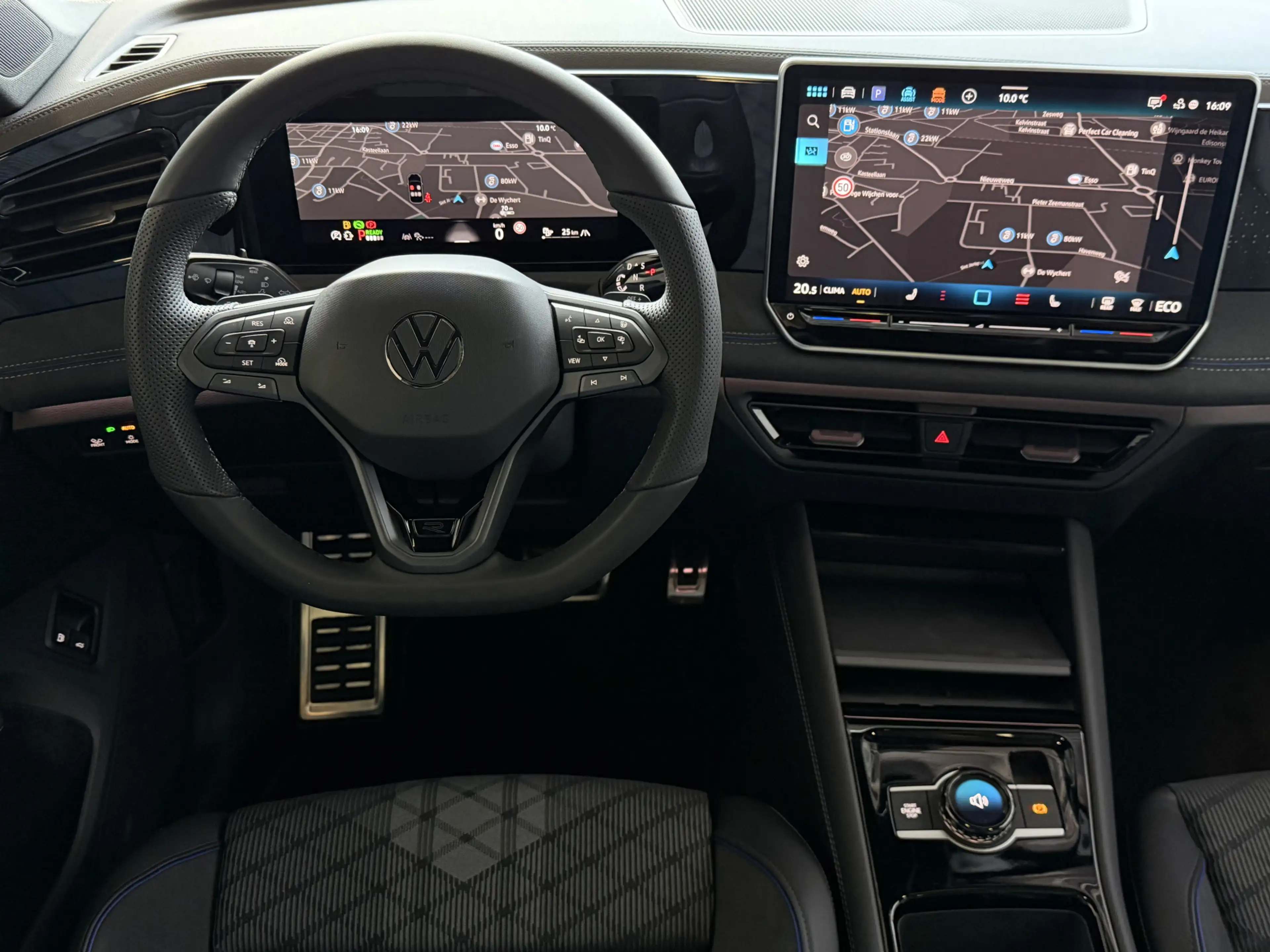 Volkswagen Tiguan 1.5 eHYBRID 272 PK NW AUTO R-LINE VW.TREKHAAK BLAC — photo 32