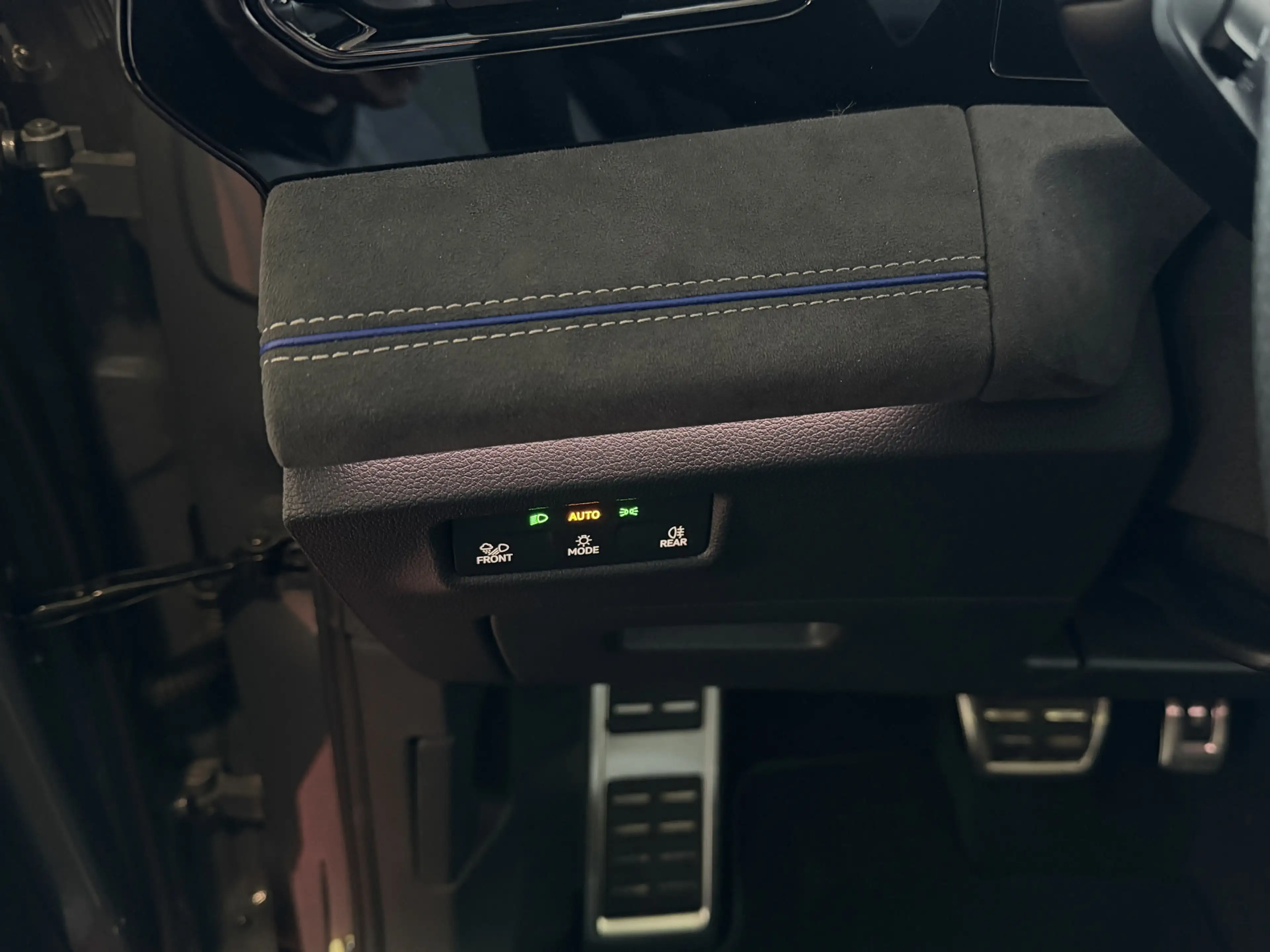 Volkswagen Tiguan 1.5 eHYBRID 272 PK NW AUTO R-LINE VW.TREKHAAK BLAC — photo 28