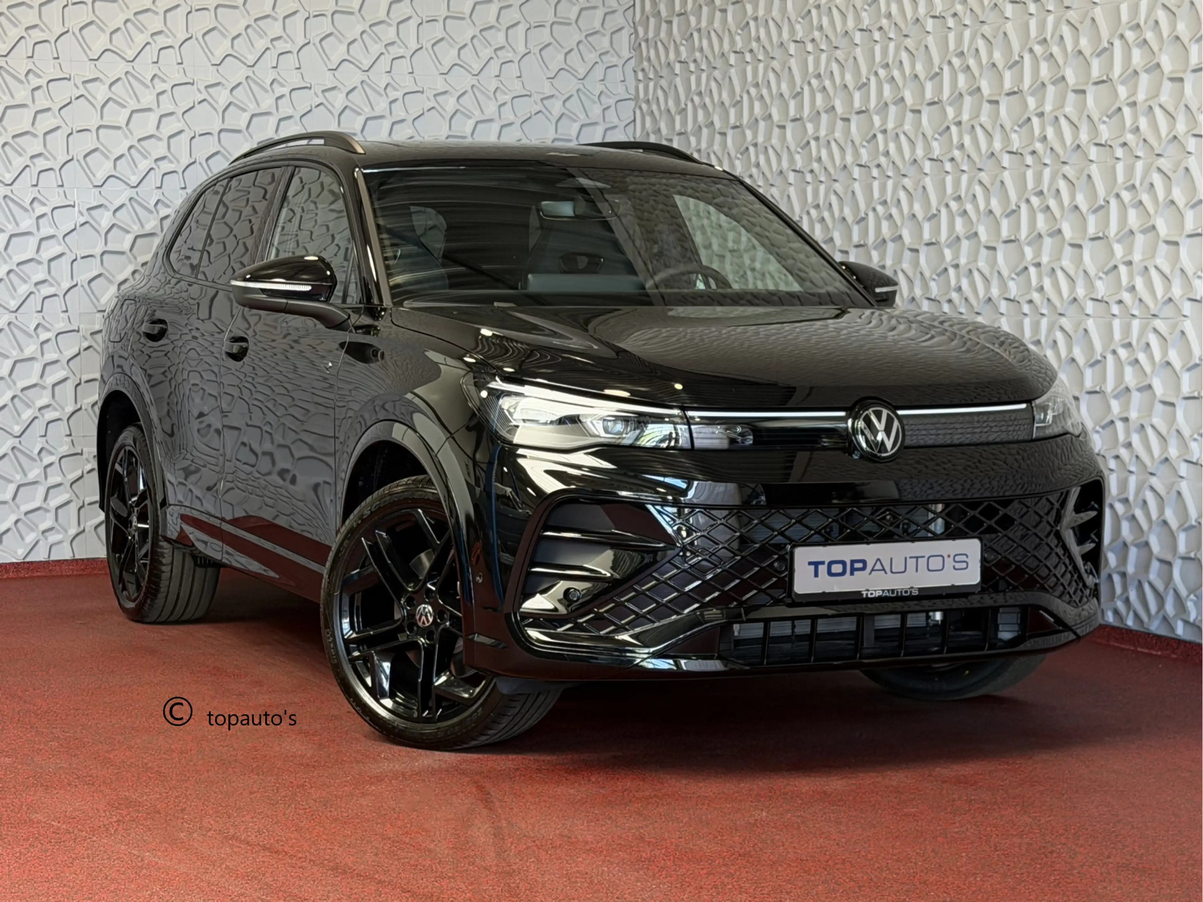 Volkswagen Tiguan 1.5 eHYBRID 272 PK NW AUTO R-LINE VW.TREKHAAK BLAC