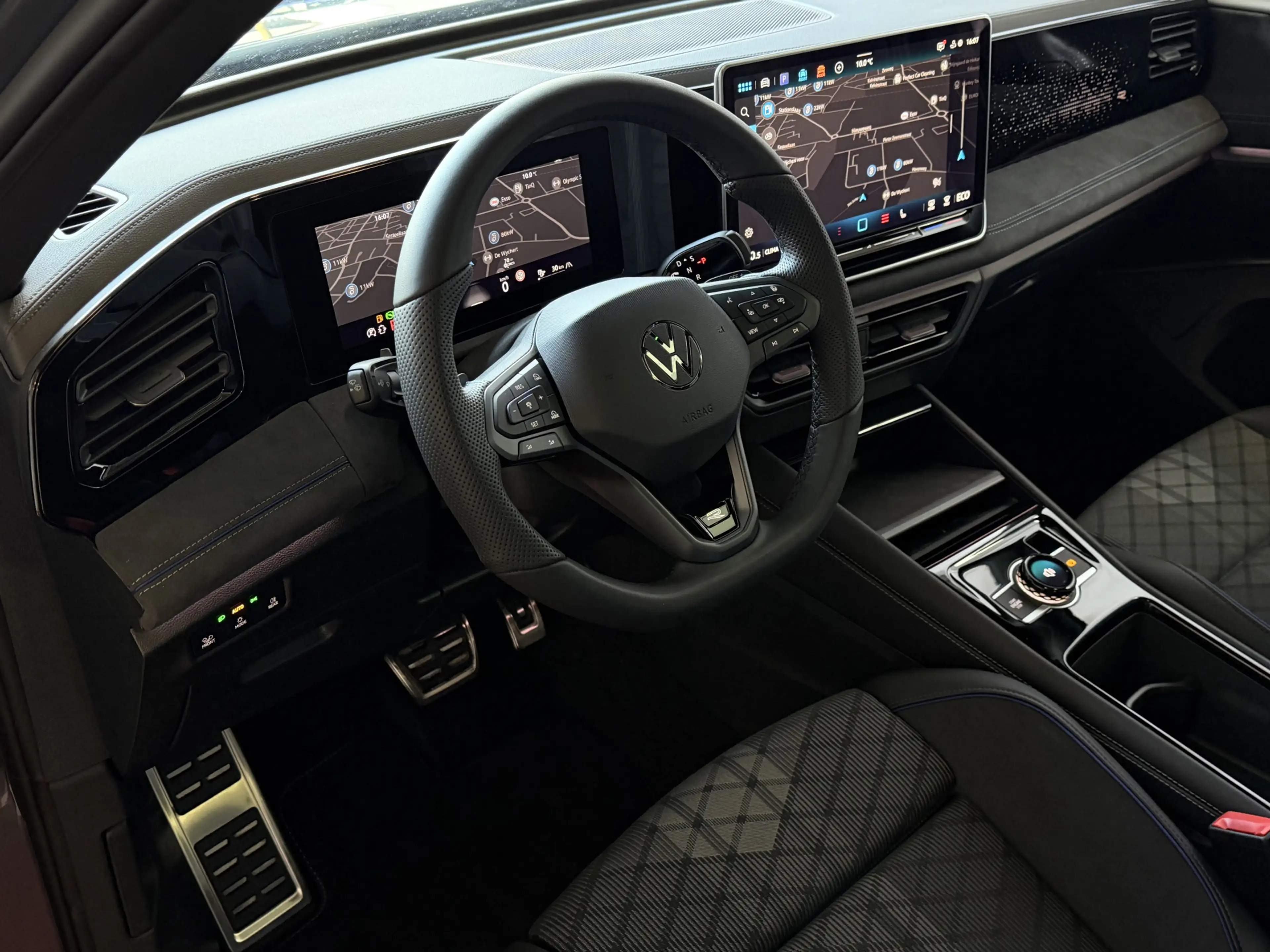 Volkswagen Tiguan 1.5 eHYBRID 272 PK NW AUTO R-LINE VW.TREKHAAK BLAC — photo 12