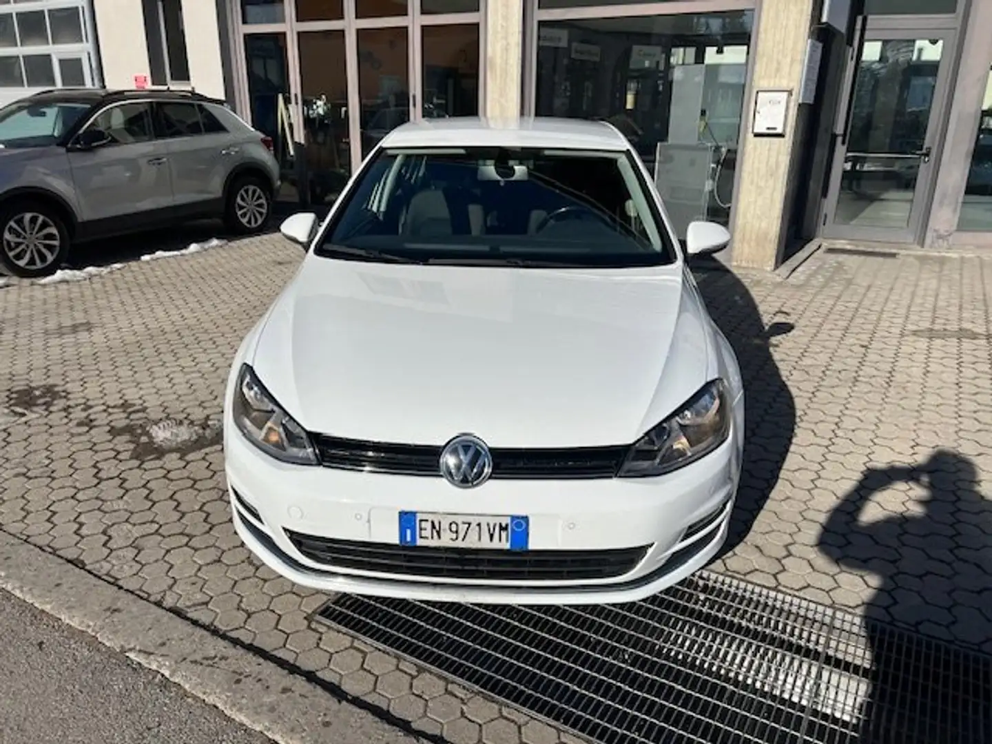 Volkswagen Golf Golf 5p 2.0 tdi Highline 150cv dsg Bianco - 1