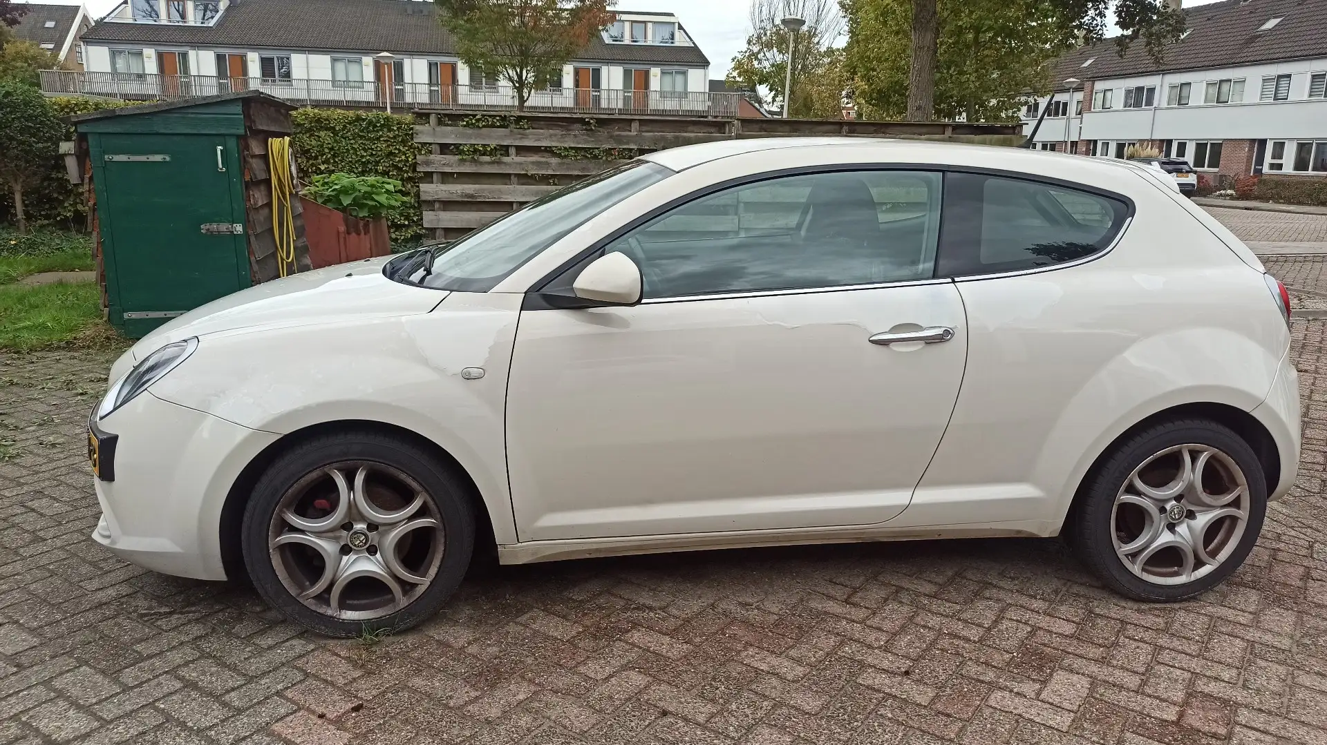 Alfa Romeo MiTo 1.4 T Sport ECU probleem/blanke lak laat los Wit - 1