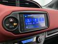 Toyota Yaris 1.5 Hybrid Bi-Tone Plus Limited Rood - thumbnail 10