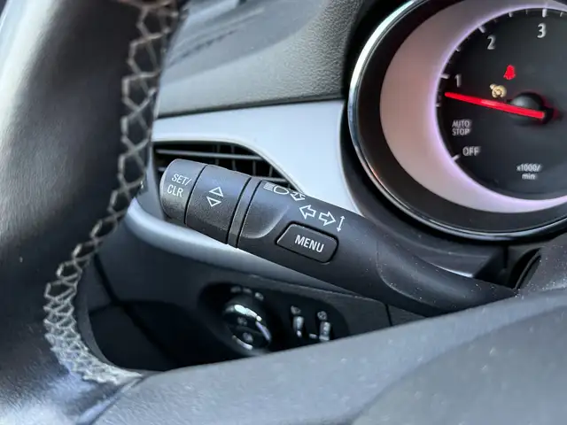 Opel Astra view 10