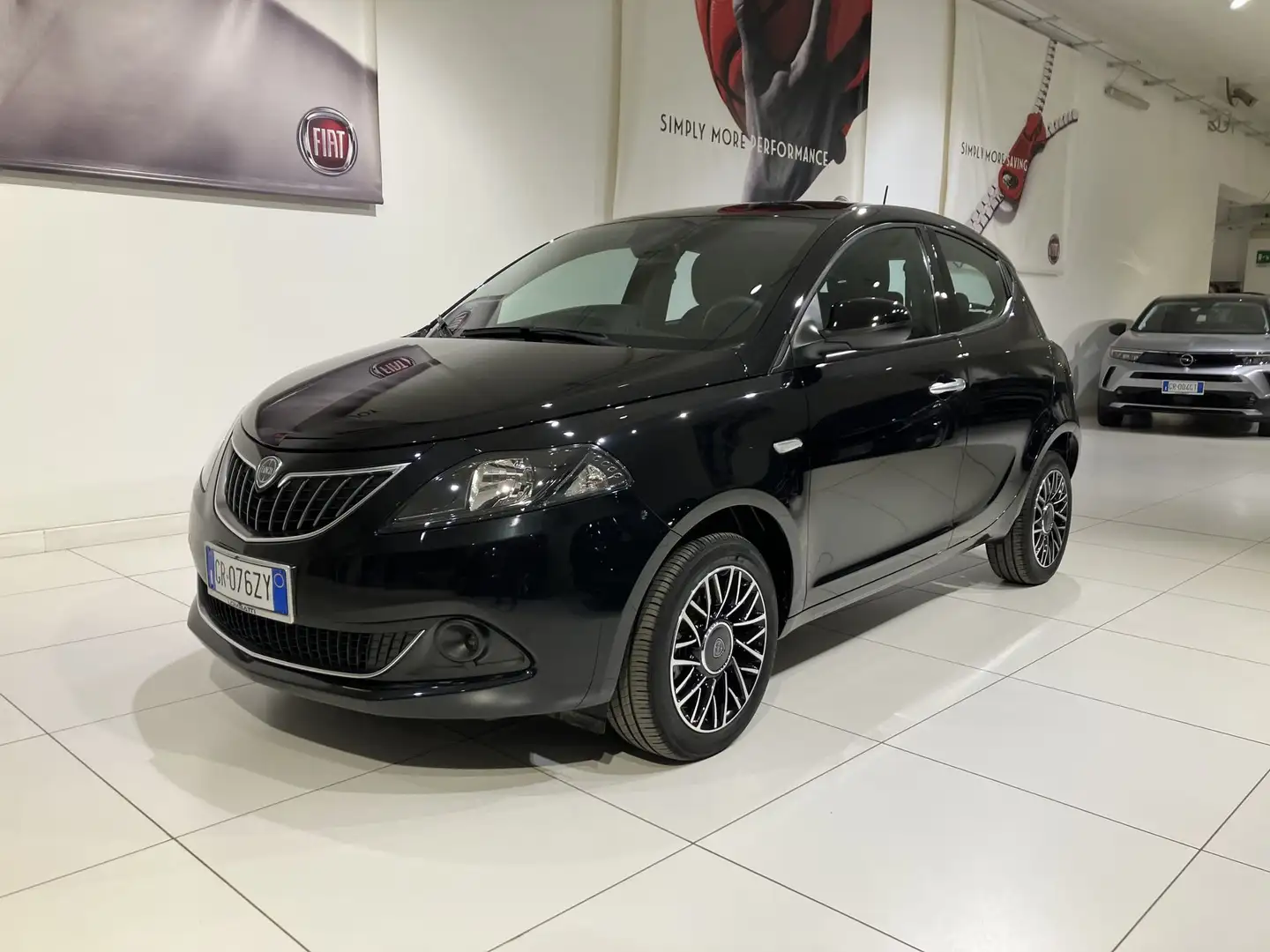 Lancia Ypsilon Ypsilon 1.0 FireFly 5 porte S&S Hybrid Platino Noir - 1