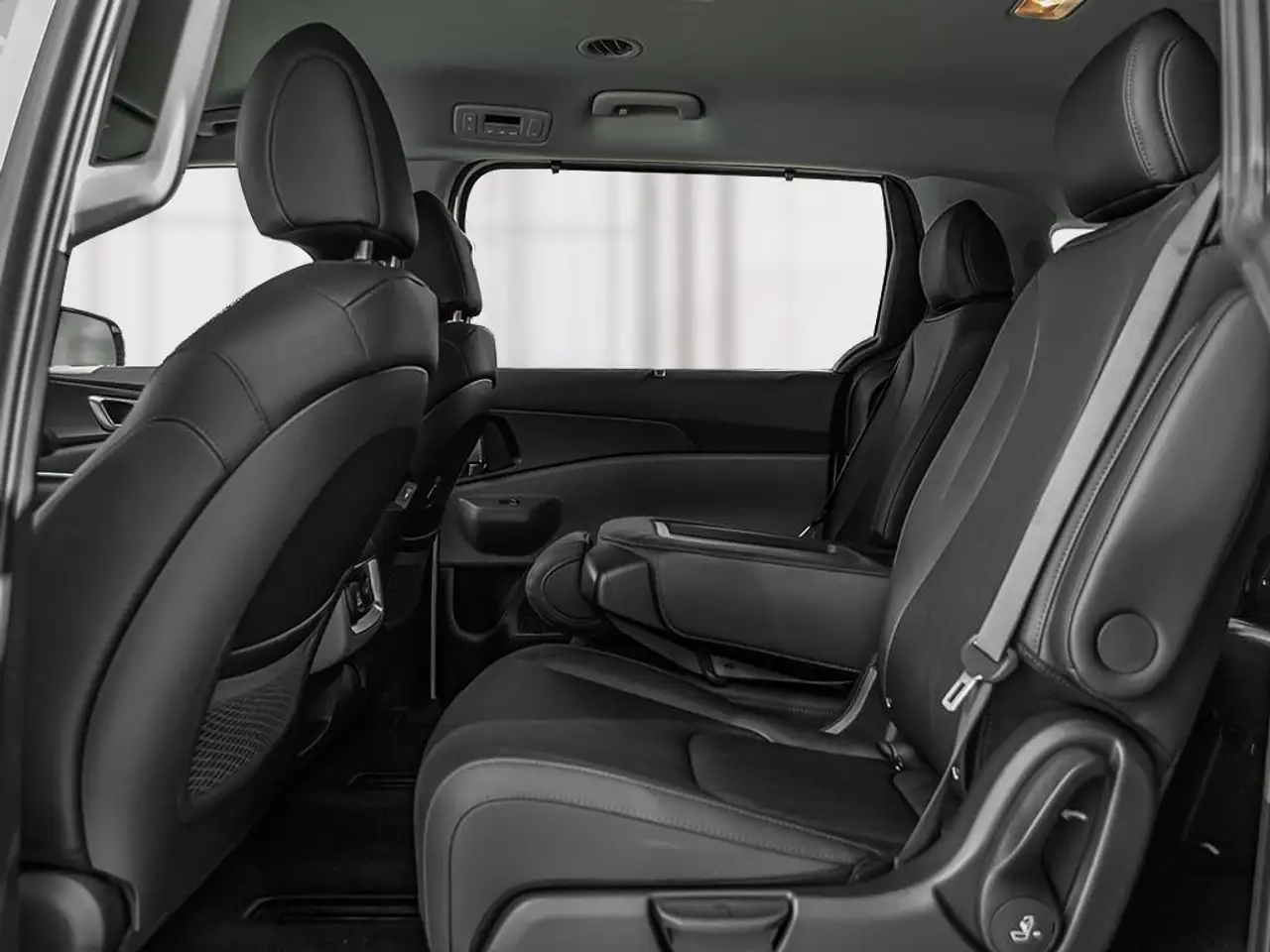 Kia Carnival photo Kia Carnival