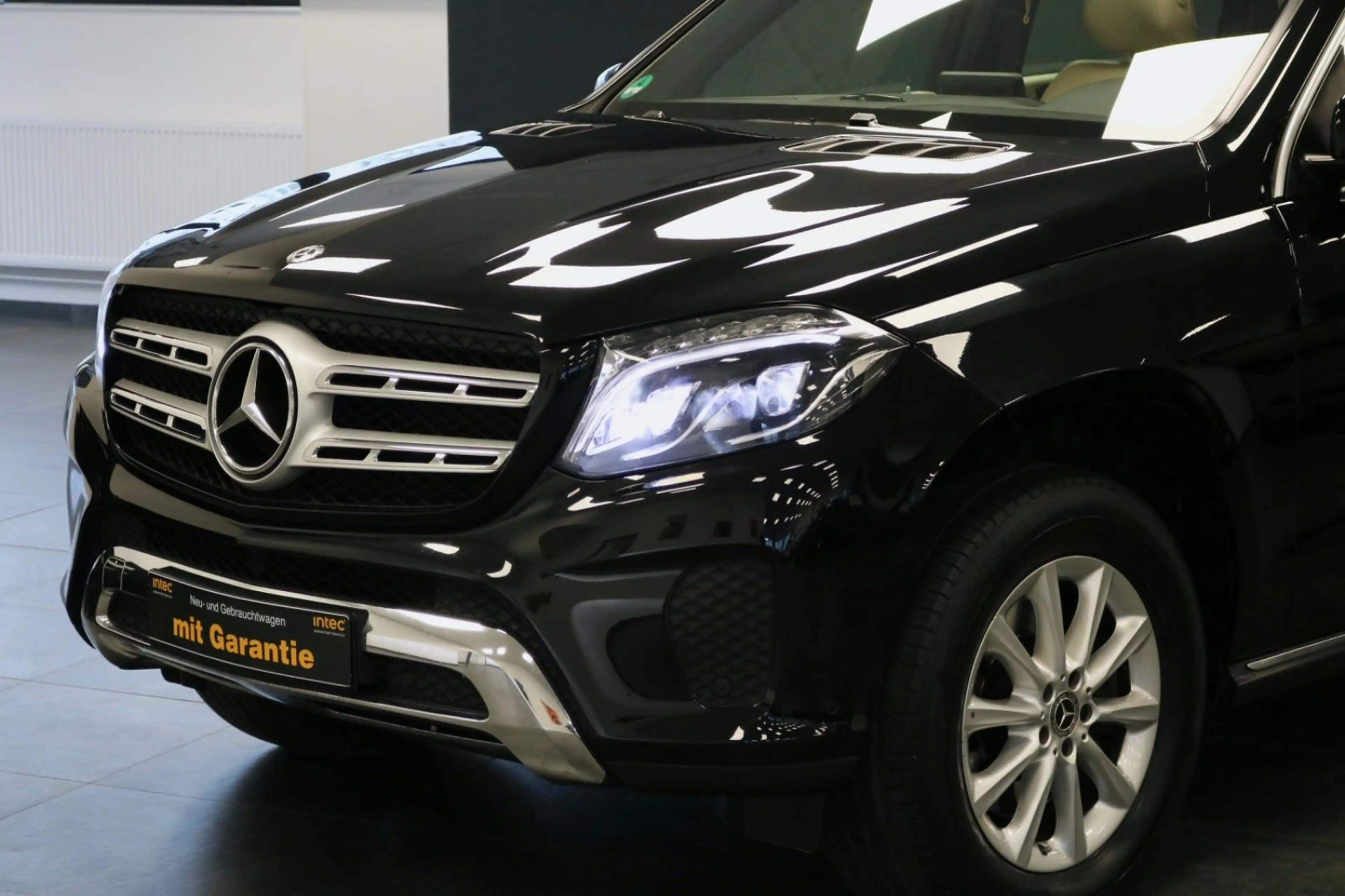Mercedes-Benz GLS 400 4Matic/KAMERA/PANO/LEDER/7 SITZER — photo 7