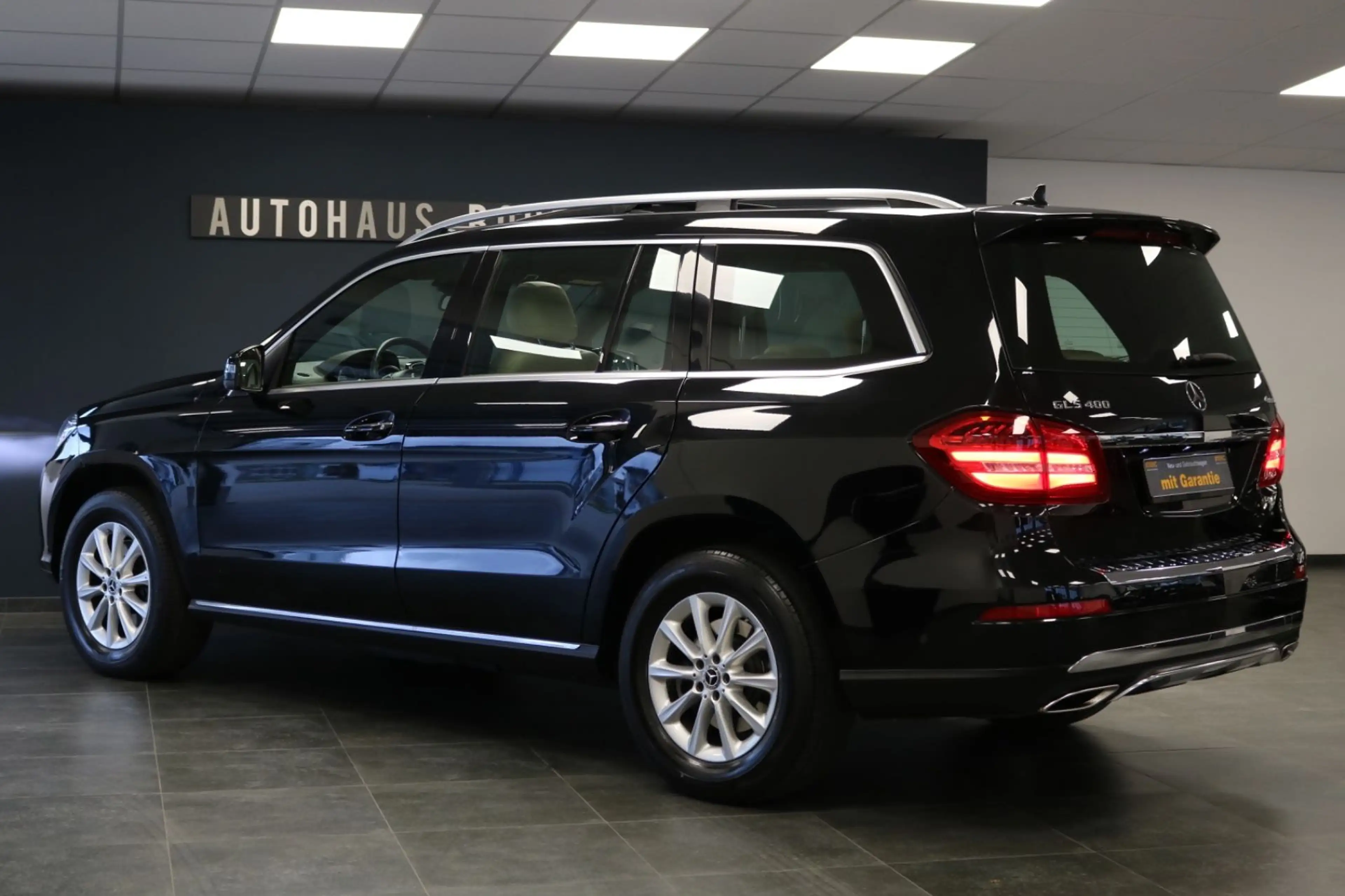 Mercedes-Benz GLS 400 4Matic/KAMERA/PANO/LEDER/7 SITZER — photo 8