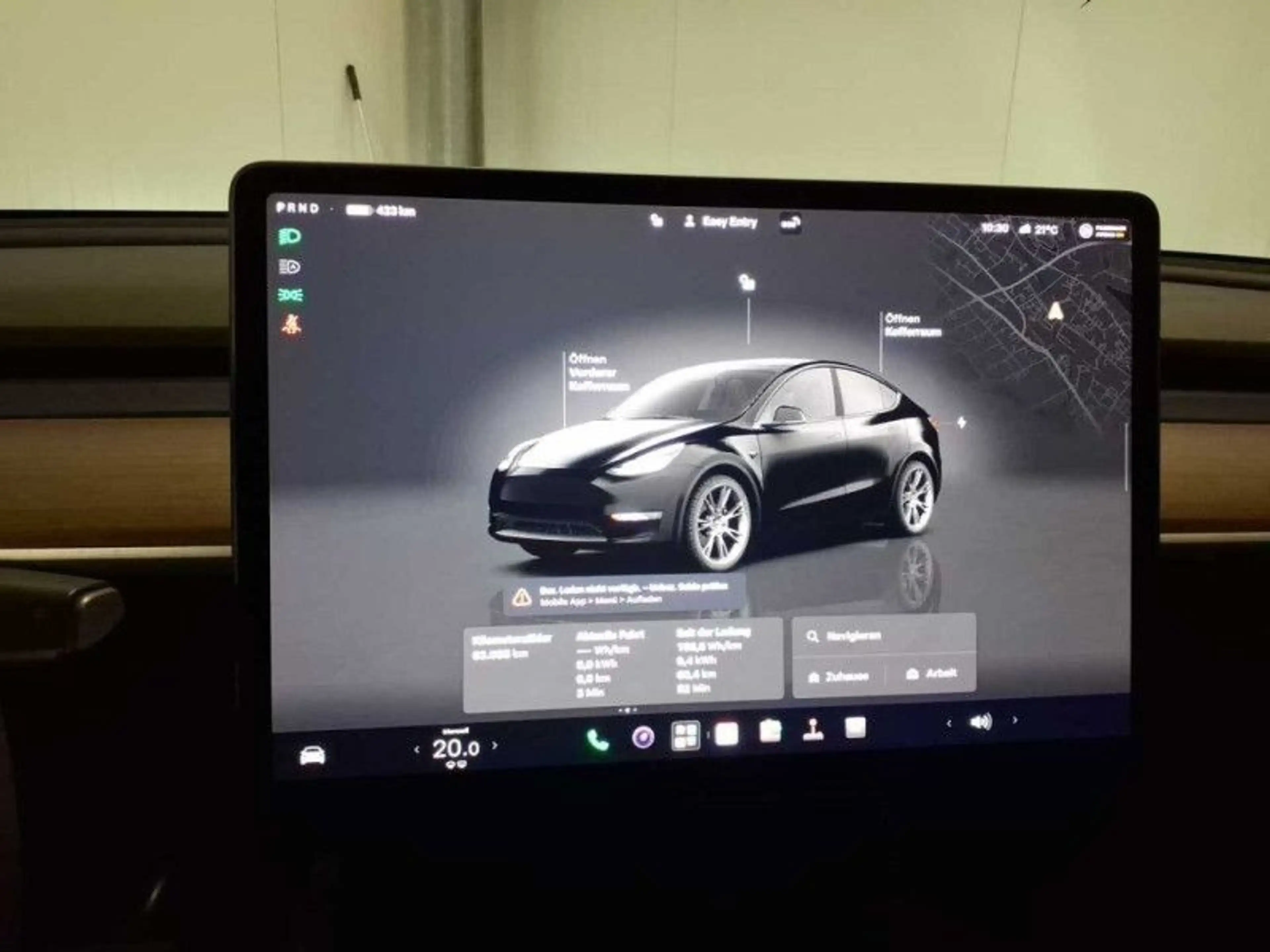 Tesla Model Y Long Range Dual AWD A.pilot Pr. Int. — photo 11