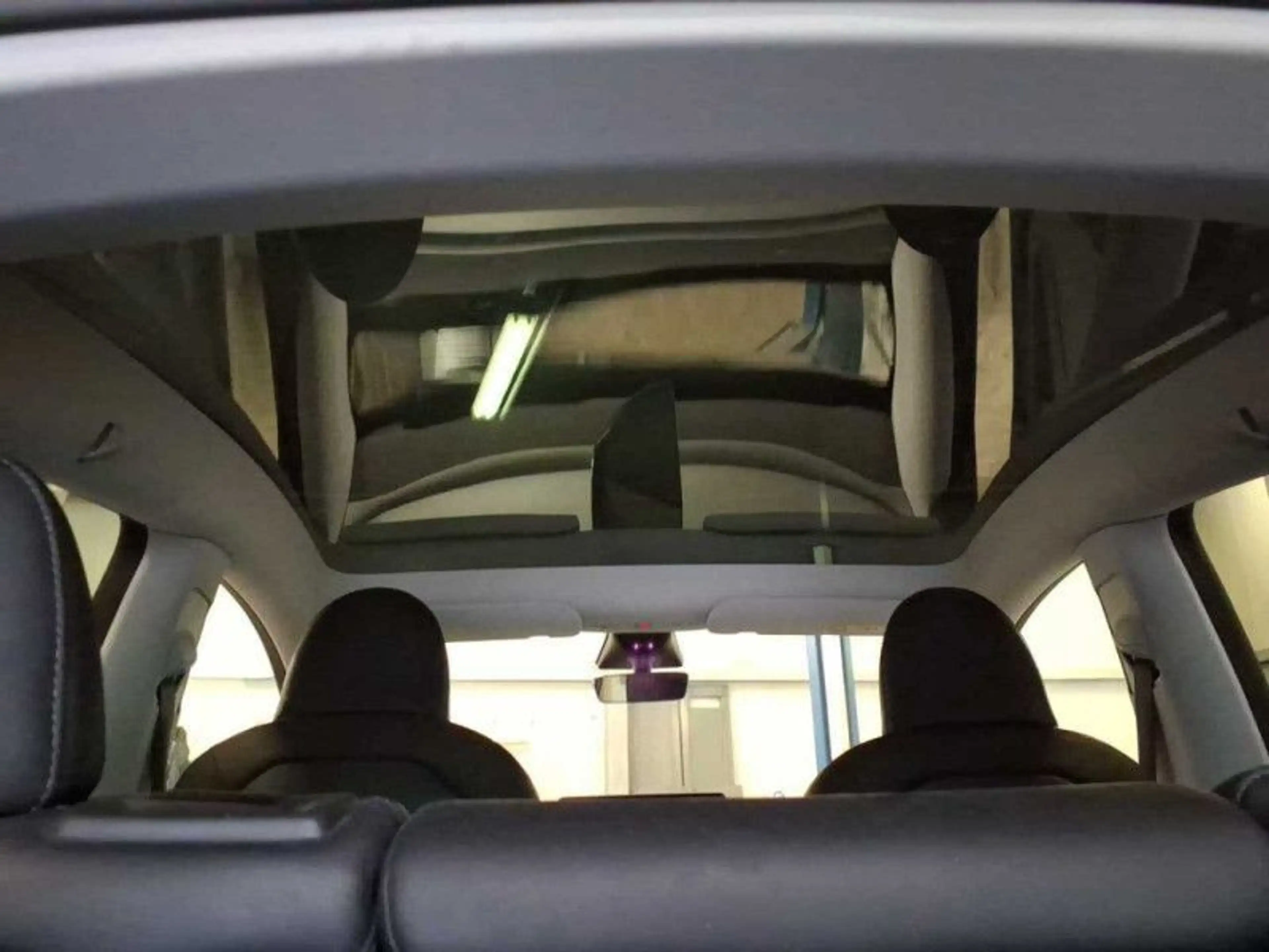 Tesla Model Y Long Range Dual AWD A.pilot Pr. Int. — photo 6