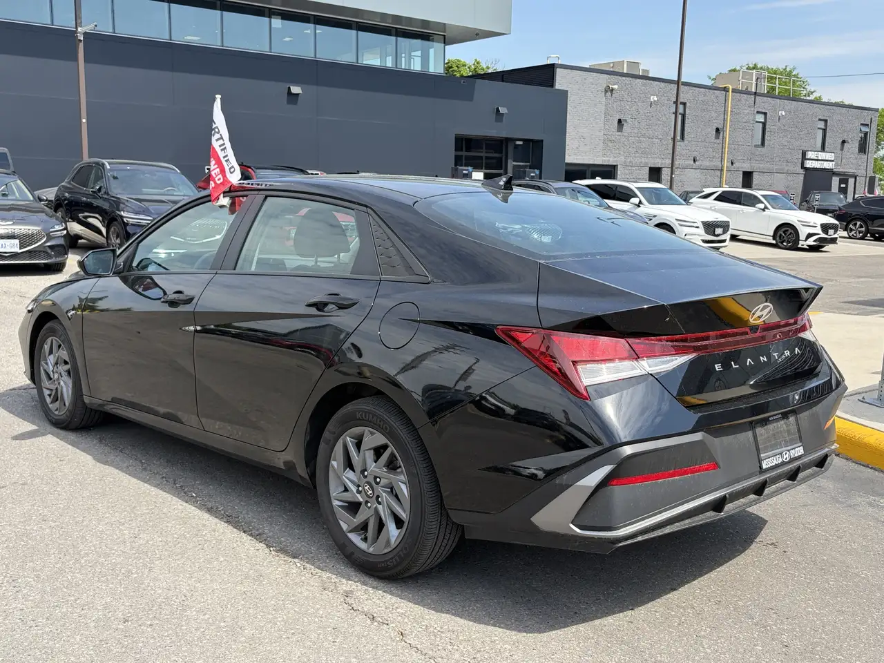 Hyundai ELANTRA снимка Hyundai ELANTRA