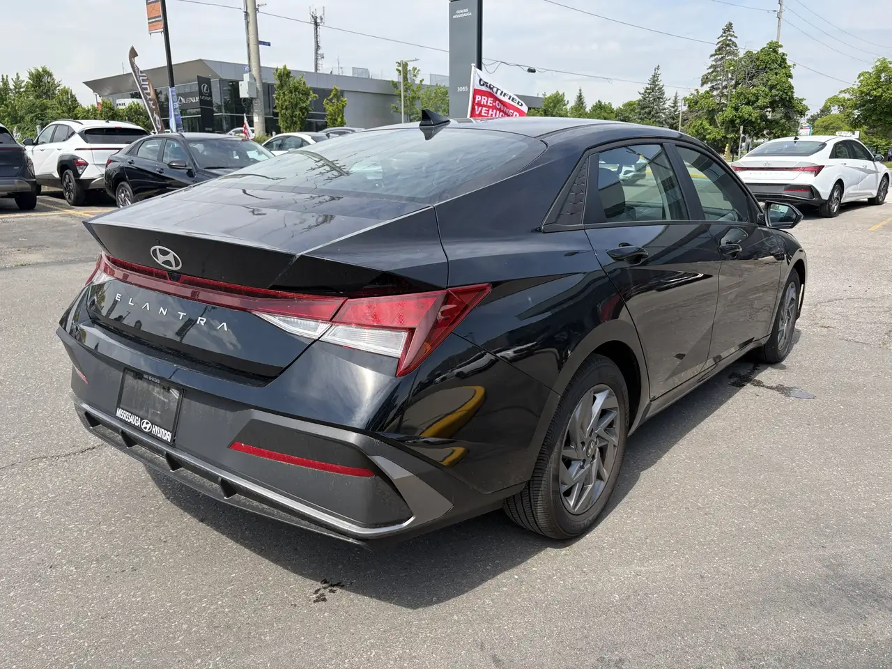 Hyundai ELANTRA снимка Hyundai ELANTRA