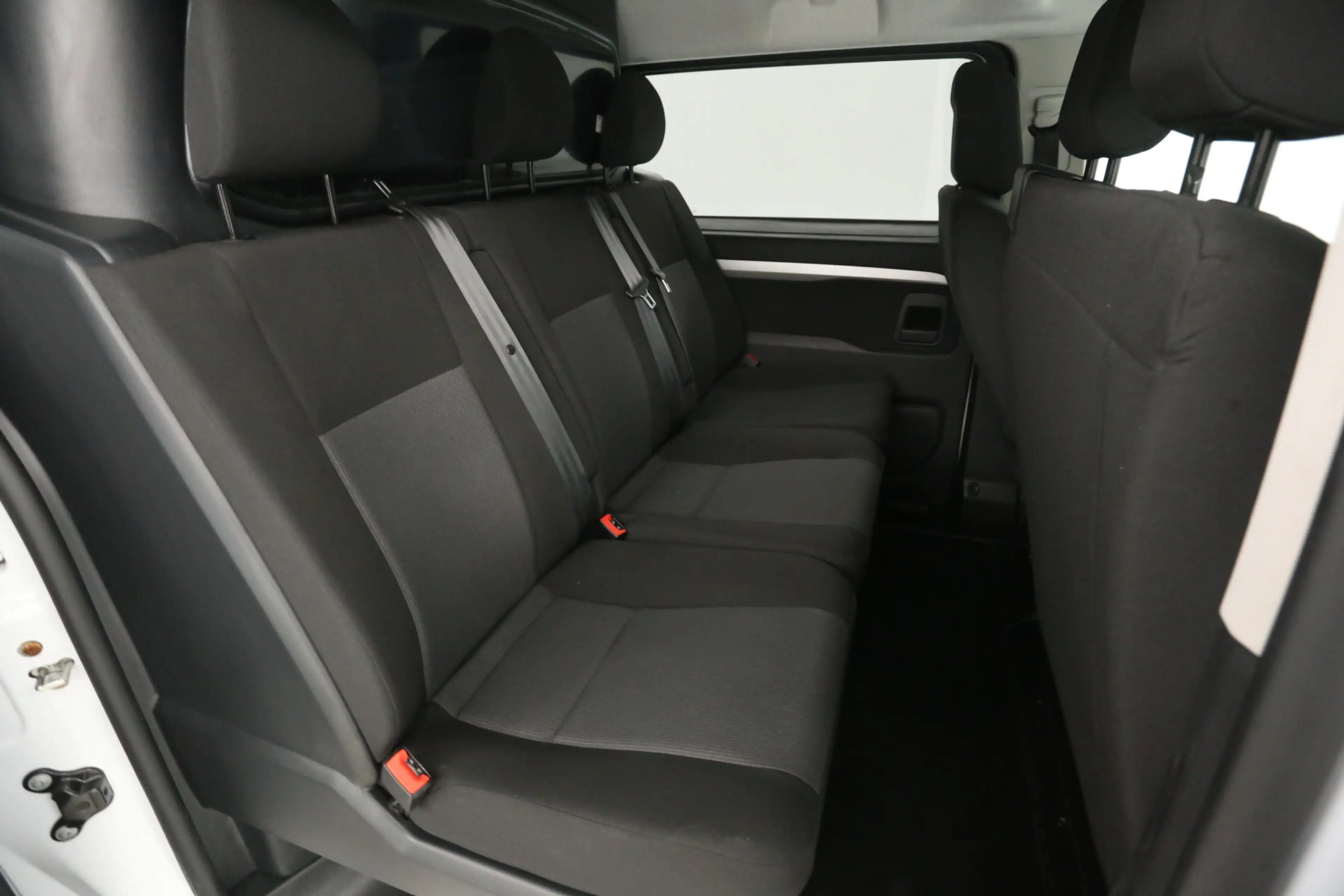 Fiat Scudo Citroën Jumpy 2.0 BlueHDI 145PK L3H1 | DC | 6 Zits — photo 3