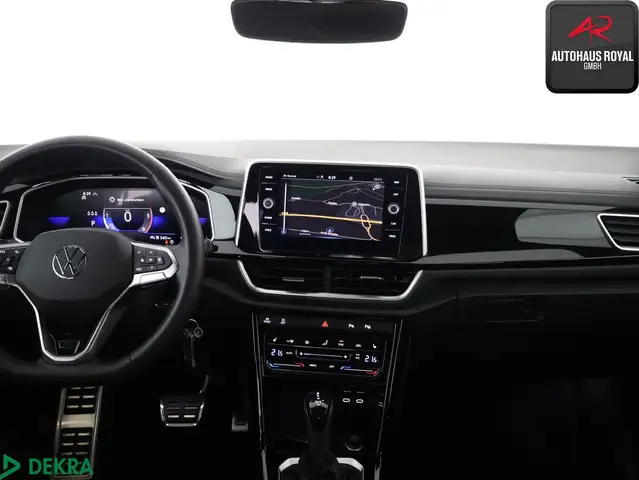 Volkswagen T-Roc view 9