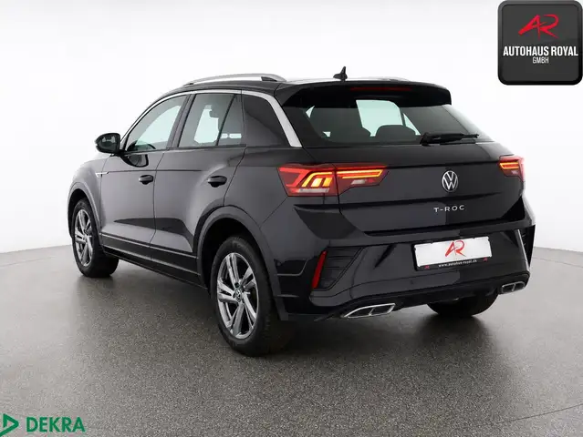 Volkswagen T-Roc view 3