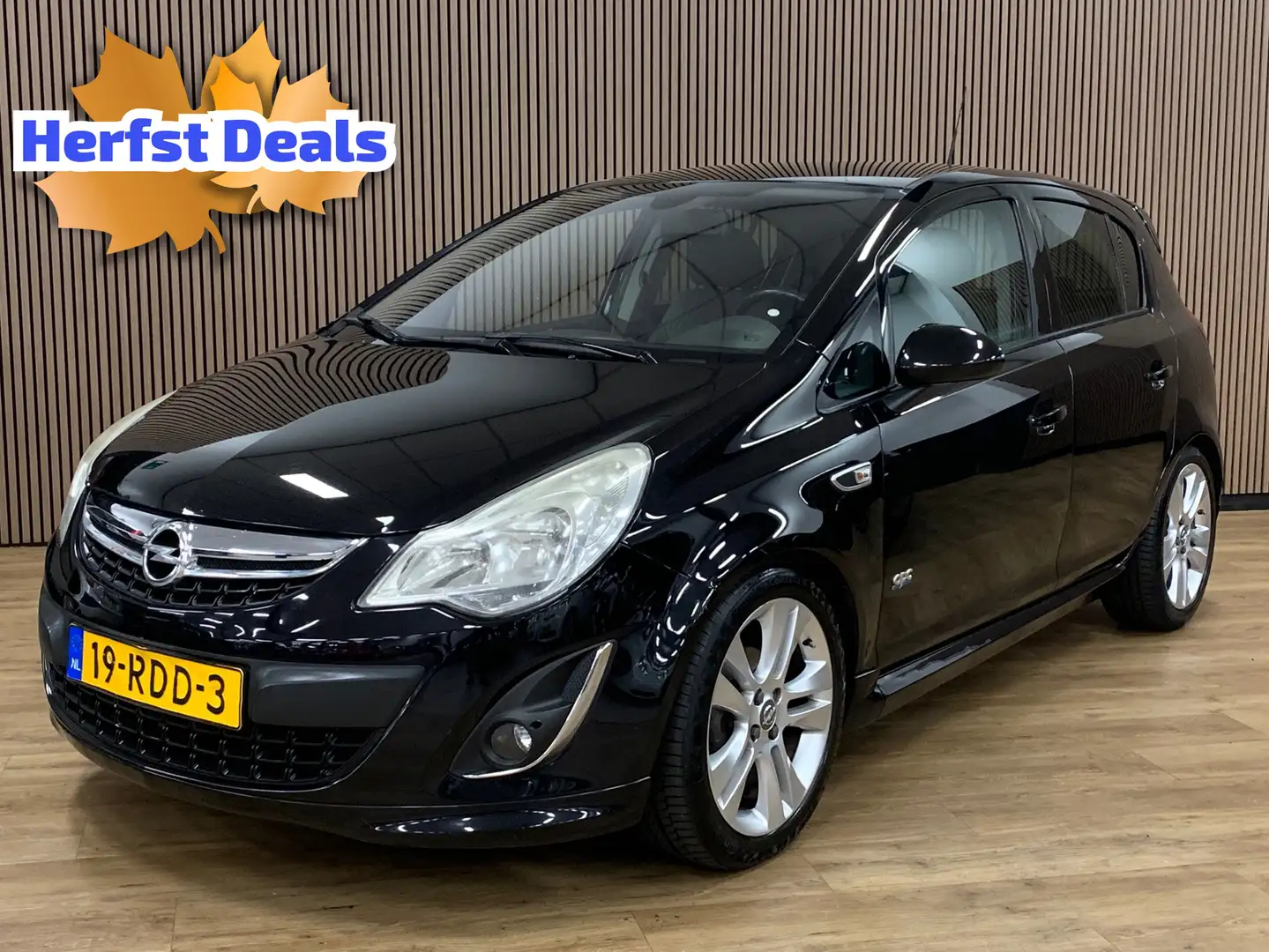 Opel Corsa 1.4-16V Cosmo|106000KM|Navigatie| Zwart - 1