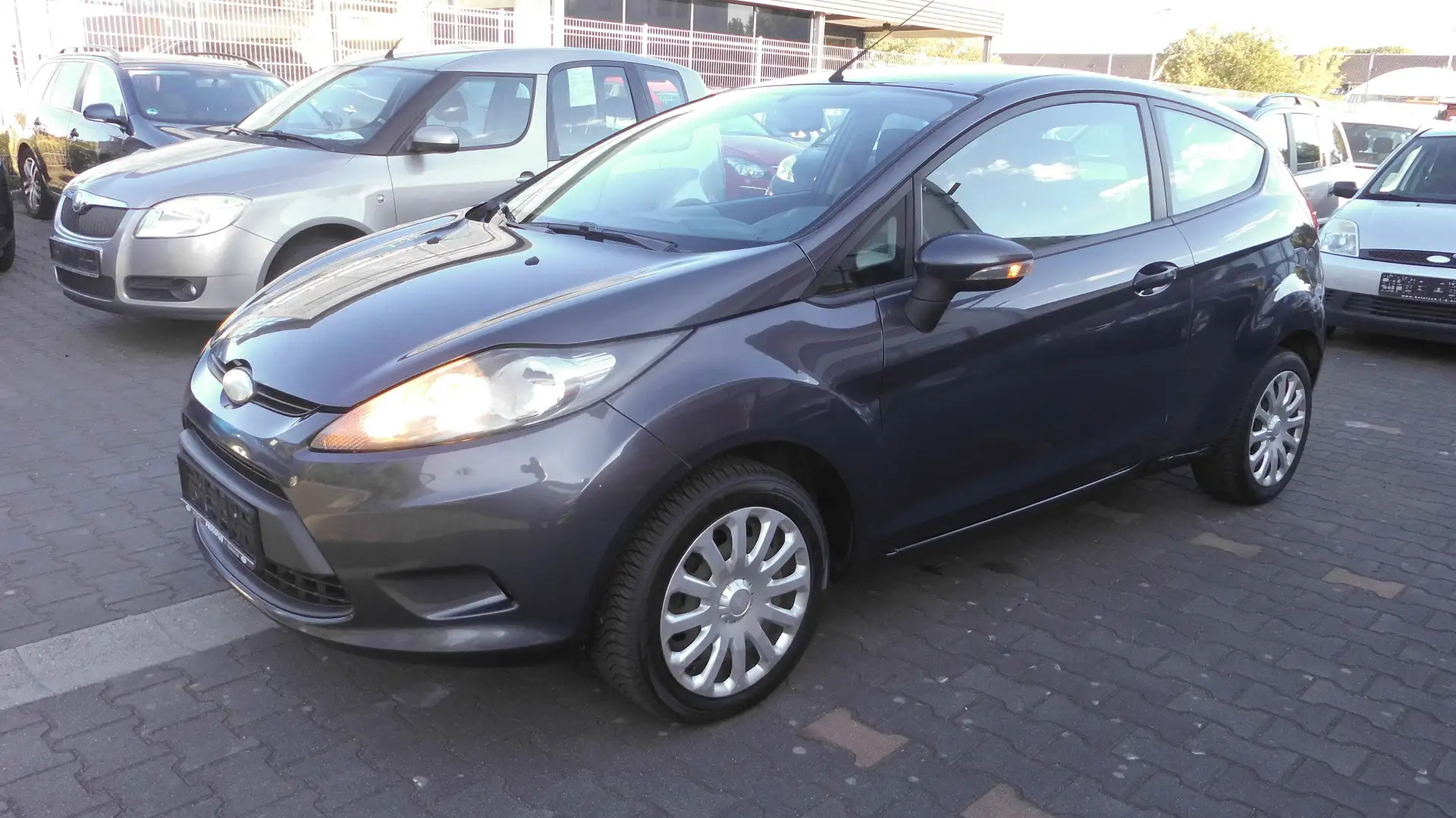 Ford Fiesta 1.25 Trend .KLIMA ,2 HAND .TÜV+SERVIS  NEU Grau - 1