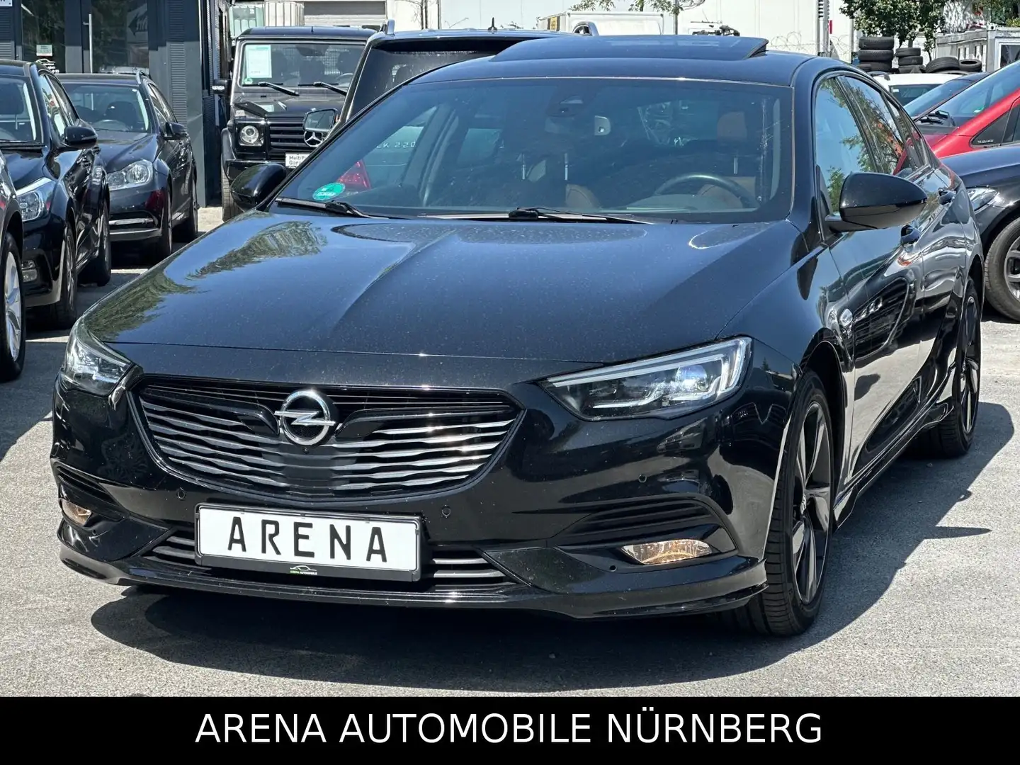 Opel Insignia B Grand Sport Business Innovation 4x4* Schwarz - 1