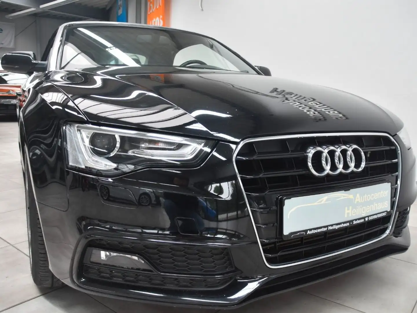 Audi A5 Cabriolet 1.8 TFSI S-Line Alcantara Navi PDC Schwarz - 1