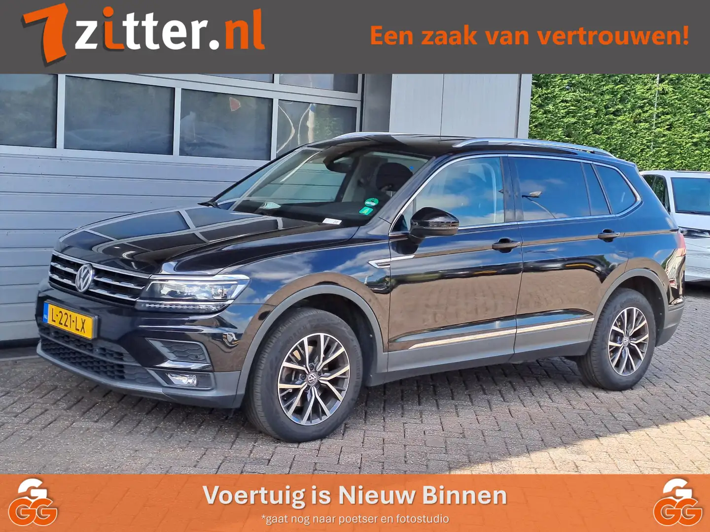 Volkswagen Tiguan Allspace 1.5 TSI Comfortline Business 7-Persoons, Trekhaak, Zwart - 1
