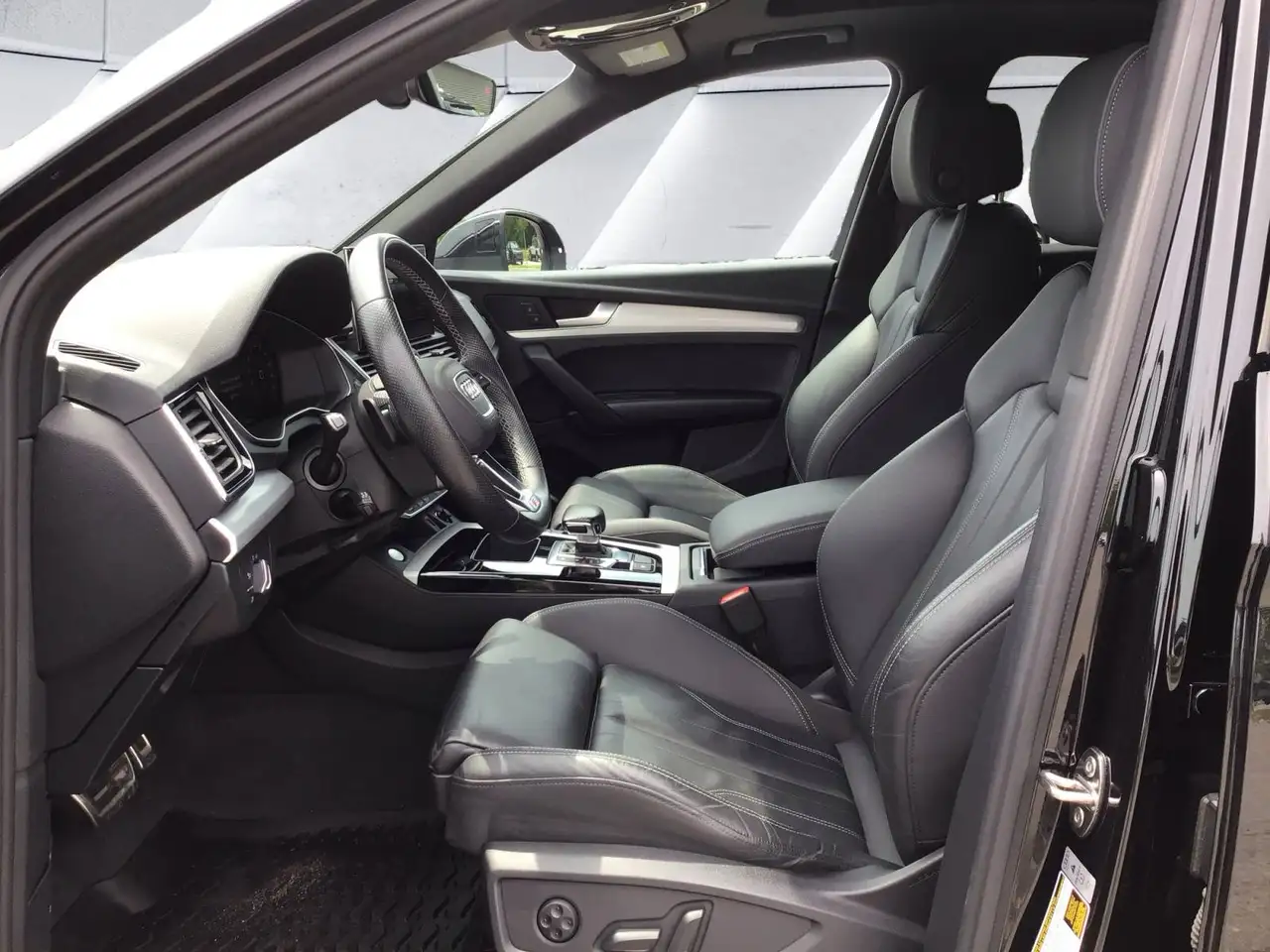 Audi Q5 снимка Audi Q5