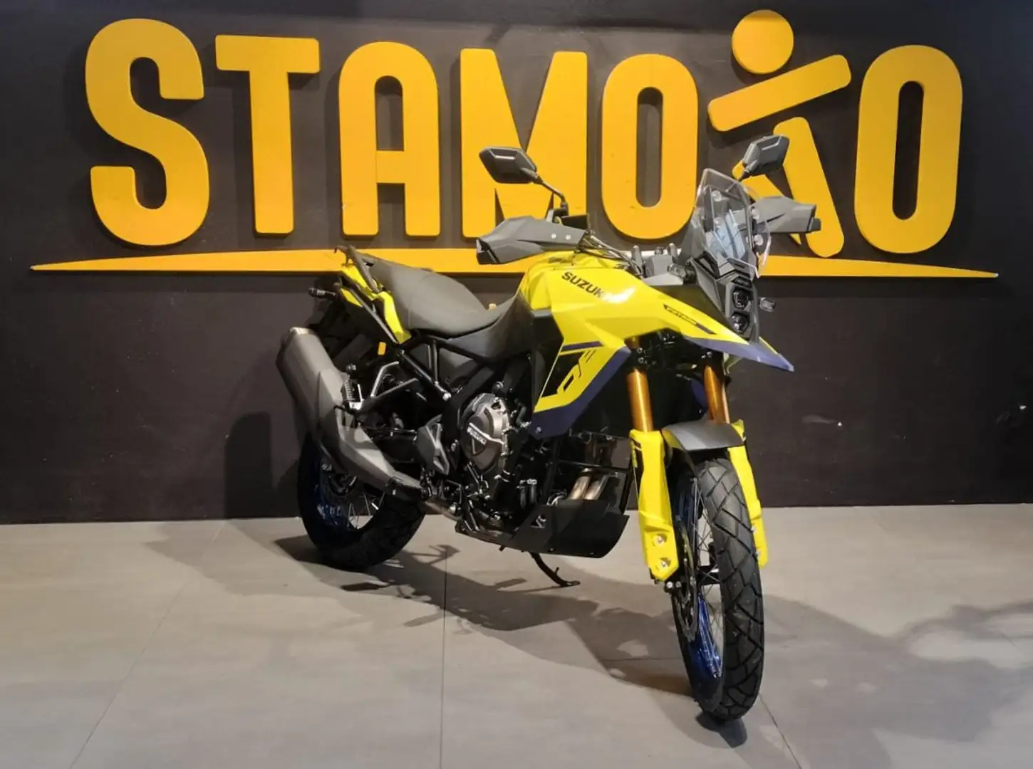 Suzuki V-Strom 800DE Gold - 2