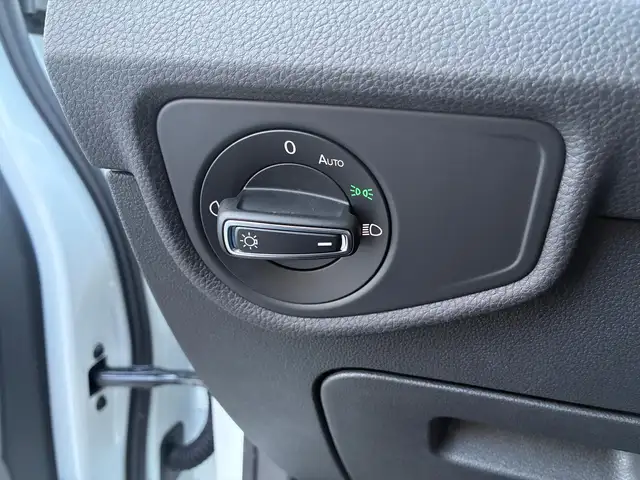 Volkswagen Touran view 10