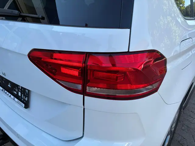 Volkswagen Touran view 7