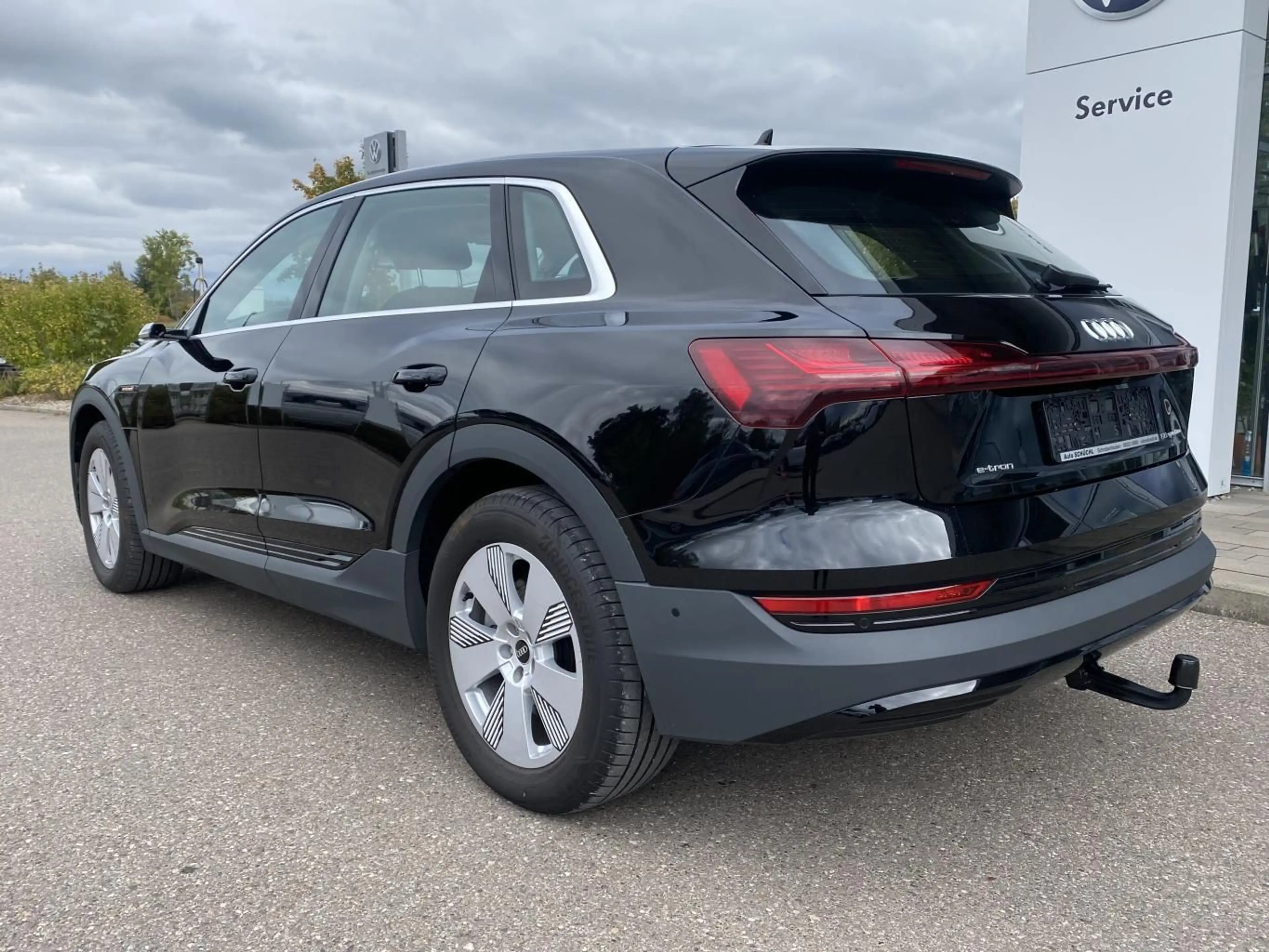 Audi e-tron 55 quattro VIRTUELLE-SPIEGEL+AHK+NAVI+VIR — photo 4