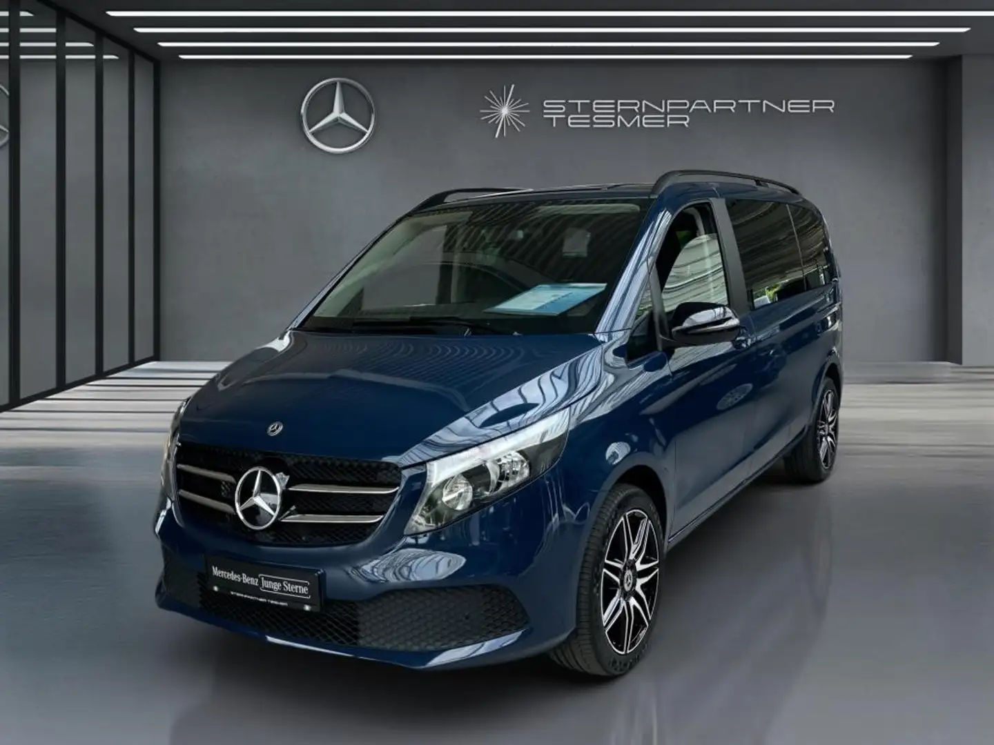 Mercedes-Benz V 220 d 4M EDITION Kompakt AMG Blau - 2