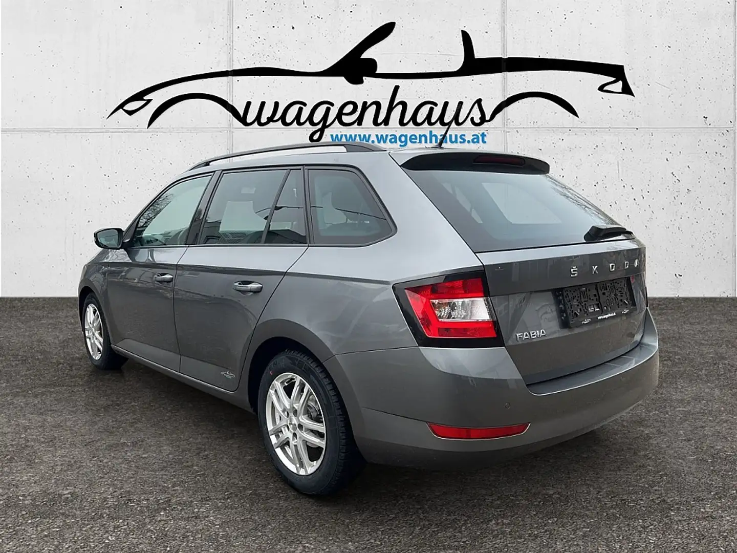 Skoda Fabia Combi Ambition 1,0 TSI, App, PDC, Climatronik Grau - 2