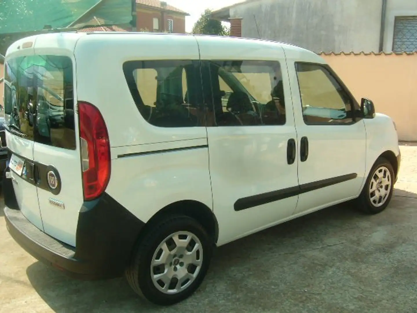 Fiat Doblo 1.3 m.jet Bianco - 1