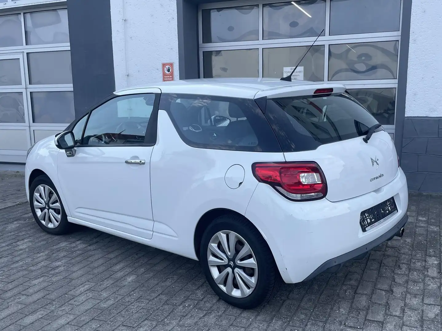 Citroen DS3 Chic BC ZV FH TÜV NEU Weiß - 2